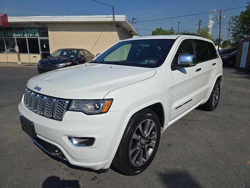 photo of 2017 Jeep Grand Cherokee SPORT UTILITY 4-DR