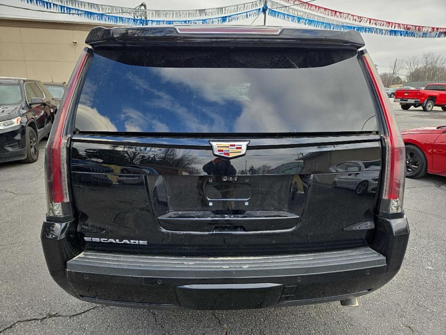 2019 Cadillac Escalade Premium Luxury's photo