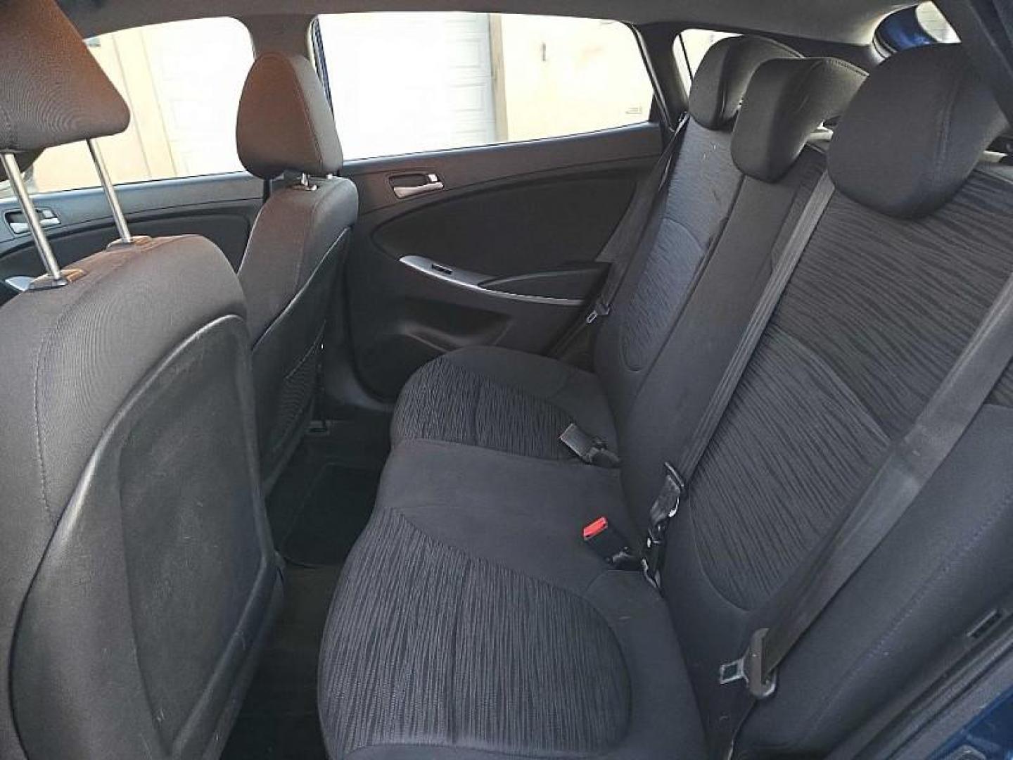 2017 BLUE /BLACK Hyundai Accent SE 5-Door 6A (KMHCT5AE0HU) with an 1.6L L4 DOHC 16V engine, 6A transmission, located at 3304 Woodville Road, Northwood, OH, 43619, (419) 210-8019, 41.612694, -83.480743 - Your #1 Destination for Auto Loans and mdash;No Matter Your Credit!At our dealership, we believe everyone deserves the opportunity to drive their dream car and mdash;whether you have good credit, bad credit, or no credit at all. With a wide selection of hundreds of cars, trucks, and SUVs, you'll fin - Photo#11