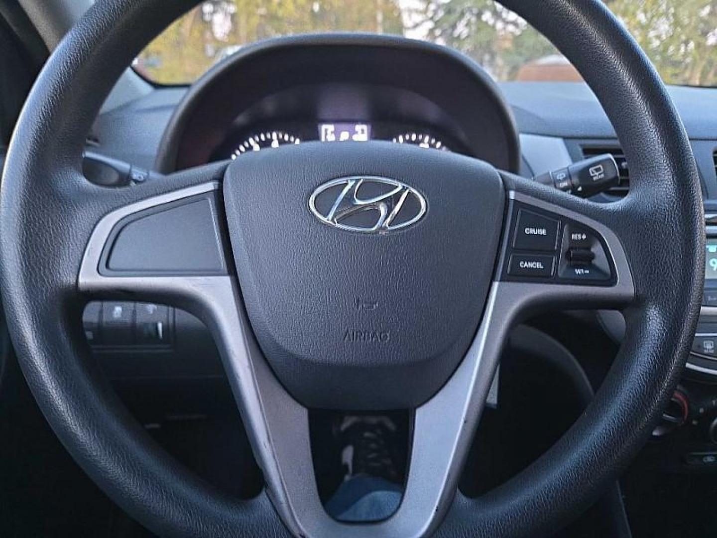 2017 BLUE /BLACK Hyundai Accent SE 5-Door 6A (KMHCT5AE0HU) with an 1.6L L4 DOHC 16V engine, 6A transmission, located at 3304 Woodville Road, Northwood, OH, 43619, (419) 210-8019, 41.612694, -83.480743 - Your #1 Destination for Auto Loans and mdash;No Matter Your Credit!At our dealership, we believe everyone deserves the opportunity to drive their dream car and mdash;whether you have good credit, bad credit, or no credit at all. With a wide selection of hundreds of cars, trucks, and SUVs, you'll fin - Photo#19