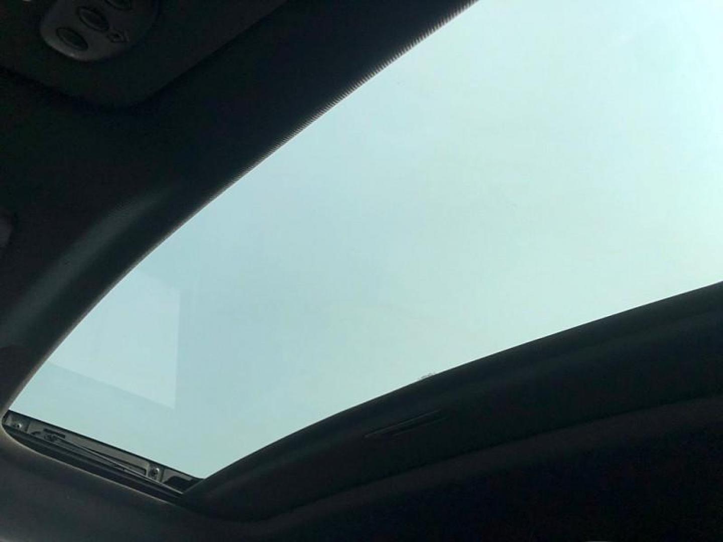 2014 WHITE /BROWN Ford F-150 FX4 SuperCrew 5.5-ft. Bed 4WD (1FTFW1ET1EF) with an 3.5L V6 TURBO engine, 6-Speed Automatic transmission, located at 3304 Woodville Road, Northwood, OH, 43619, (419) 210-8019, 41.612694, -83.480743 - Your #1 Destination for Auto Loans and mdash;No Matter Your Credit!At our dealership, we believe everyone deserves the opportunity to drive their dream car and mdash;whether you have good credit, bad credit, or no credit at all. With a wide selection of hundreds of cars, trucks, and SUVs, you'll fin - Photo#20