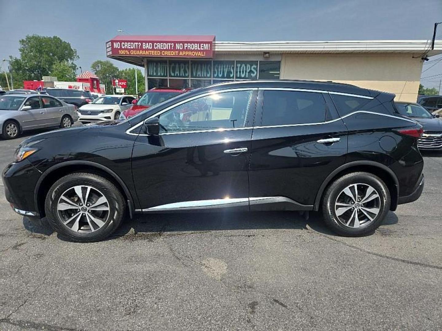 2019 BLACK /BLACK Nissan Murano Platinum AWD (5N1AZ2MS7KN) with an 3.5L V6 DOHC 24V engine, CVT transmission, located at 3304 Woodville Road, Northwood, OH, 43619, (419) 210-8019, 41.612694, -83.480743 - Your #1 Destination for Auto Loans and mdash;No Matter Your Credit!At our dealership, we believe everyone deserves the opportunity to drive their dream car and mdash;whether you have good credit, bad credit, or no credit at all. With a wide selection of hundreds of cars, trucks, and SUVs, you'll fin - Photo#2