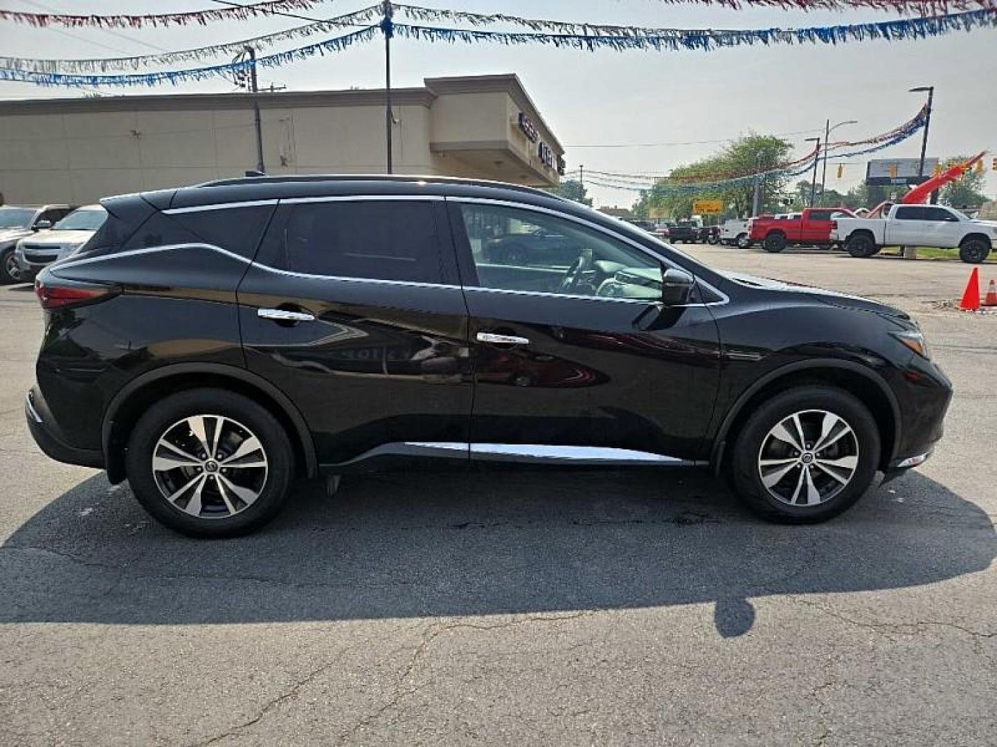 2019 BLACK /BLACK Nissan Murano Platinum AWD (5N1AZ2MS7KN) with an 3.5L V6 DOHC 24V engine, CVT transmission, located at 3304 Woodville Road, Northwood, OH, 43619, (419) 210-8019, 41.612694, -83.480743 - Your #1 Destination for Auto Loans and mdash;No Matter Your Credit!At our dealership, we believe everyone deserves the opportunity to drive their dream car and mdash;whether you have good credit, bad credit, or no credit at all. With a wide selection of hundreds of cars, trucks, and SUVs, you'll fin - Photo#5