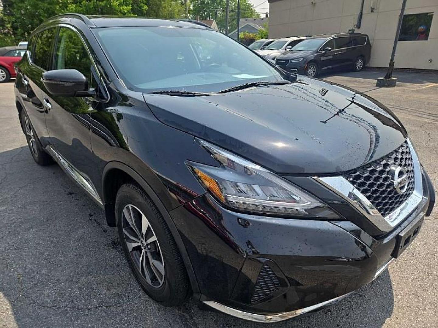 2019 BLACK /BLACK Nissan Murano Platinum AWD (5N1AZ2MS7KN) with an 3.5L V6 DOHC 24V engine, CVT transmission, located at 3304 Woodville Road, Northwood, OH, 43619, (419) 210-8019, 41.612694, -83.480743 - Your #1 Destination for Auto Loans and mdash;No Matter Your Credit!At our dealership, we believe everyone deserves the opportunity to drive their dream car and mdash;whether you have good credit, bad credit, or no credit at all. With a wide selection of hundreds of cars, trucks, and SUVs, you'll fin - Photo#6