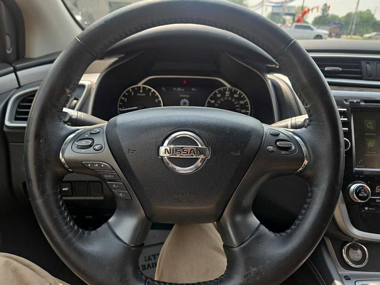 2019 BLACK /BLACK Nissan Murano Platinum AWD (5N1AZ2MS7KN) with an 3.5L V6 DOHC 24V engine, CVT transmission, located at 3304 Woodville Road, Northwood, OH, 43619, (419) 210-8019, 41.612694, -83.480743 - Your #1 Destination for Auto Loans and mdash;No Matter Your Credit!At our dealership, we believe everyone deserves the opportunity to drive their dream car and mdash;whether you have good credit, bad credit, or no credit at all. With a wide selection of hundreds of cars, trucks, and SUVs, you'll fin - Photo#18