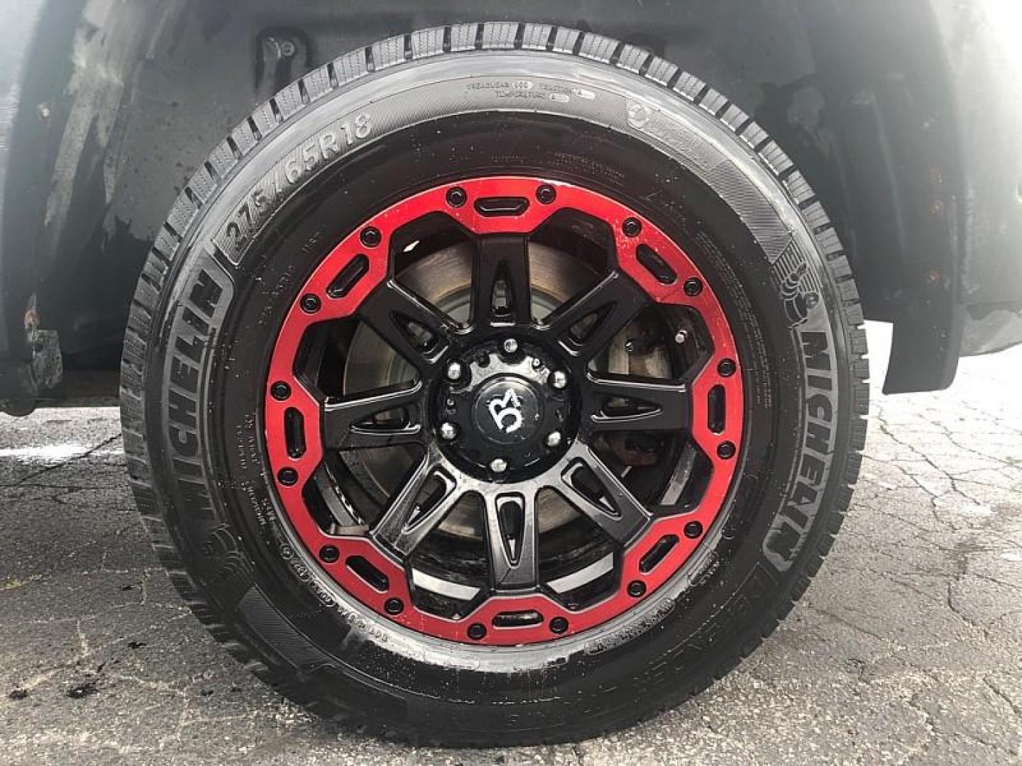 2020 WHITE /BLACK RAM 1500 Big Horn Quad Cab 4WD (1C6RRFBG9LN) with an 3.6L V6 DOHC 24V engine, 8A transmission, located at 3304 Woodville Road, Northwood, OH, 43619, (419) 210-8019, 41.612694, -83.480743 - Your #1 Destination for Auto Loans and mdash;No Matter Your Credit!At our dealership, we believe everyone deserves the opportunity to drive their dream car and mdash;whether you have good credit, bad credit, or no credit at all. With a wide selection of hundreds of cars, trucks, and SUVs, you'll fin - Photo#21