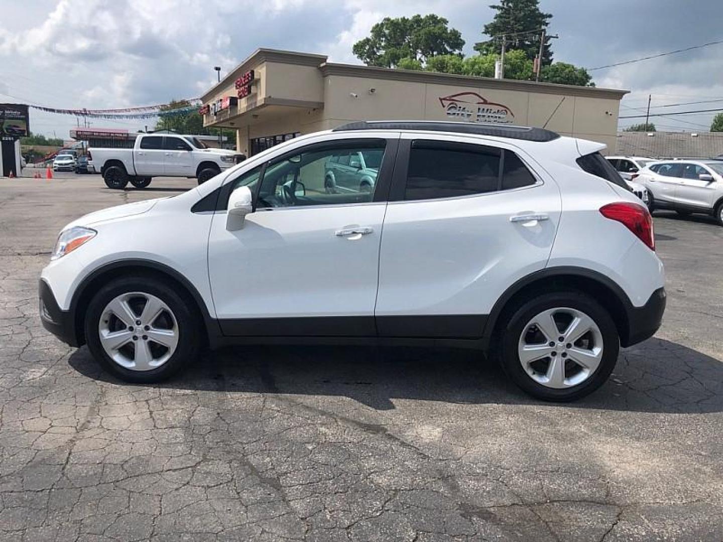 2016 WHITE /GRAY Buick Encore Base FWD (KL4CJASB5GB) with an 1.4L L4 DOHC 16V TURBO engine, 6A transmission, located at 3304 Woodville Road, Northwood, OH, 43619, (419) 210-8019, 41.612694, -83.480743 - Your #1 Destination for Auto Loans and mdash;No Matter Your Credit!At our dealership, we believe everyone deserves the opportunity to drive their dream car and mdash;whether you have good credit, bad credit, or no credit at all. With a wide selection of hundreds of cars, trucks, and SUVs, you'll fin - Photo#1