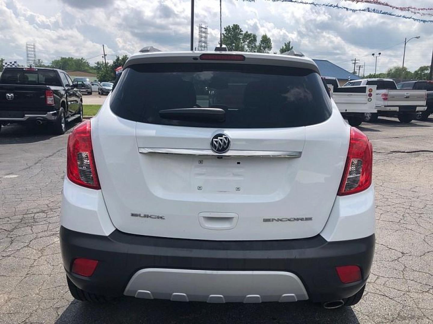 2016 WHITE /GRAY Buick Encore Base FWD (KL4CJASB5GB) with an 1.4L L4 DOHC 16V TURBO engine, 6A transmission, located at 3304 Woodville Road, Northwood, OH, 43619, (419) 210-8019, 41.612694, -83.480743 - Your #1 Destination for Auto Loans and mdash;No Matter Your Credit!At our dealership, we believe everyone deserves the opportunity to drive their dream car and mdash;whether you have good credit, bad credit, or no credit at all. With a wide selection of hundreds of cars, trucks, and SUVs, you'll fin - Photo#3