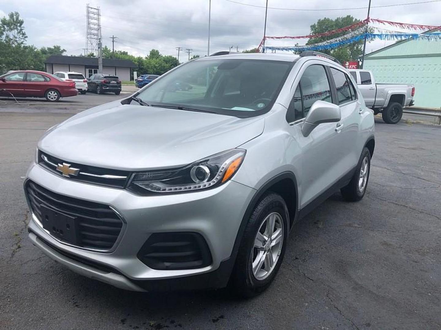 2020 Silver /BLACK Chevrolet Trax LT AWD (KL7CJPSB4LB) with an 1.4L L4 DOHC 16V engine, 6A transmission, located at 3304 Woodville Road, Northwood, OH, 43619, (419) 210-8019, 41.612694, -83.480743 - Your #1 Destination for Auto Loans and mdash;No Matter Your Credit!At our dealership, we believe everyone deserves the opportunity to drive their dream car and mdash;whether you have good credit, bad credit, or no credit at all. With a wide selection of hundreds of cars, trucks, and SUVs, you'll fin - Photo#0