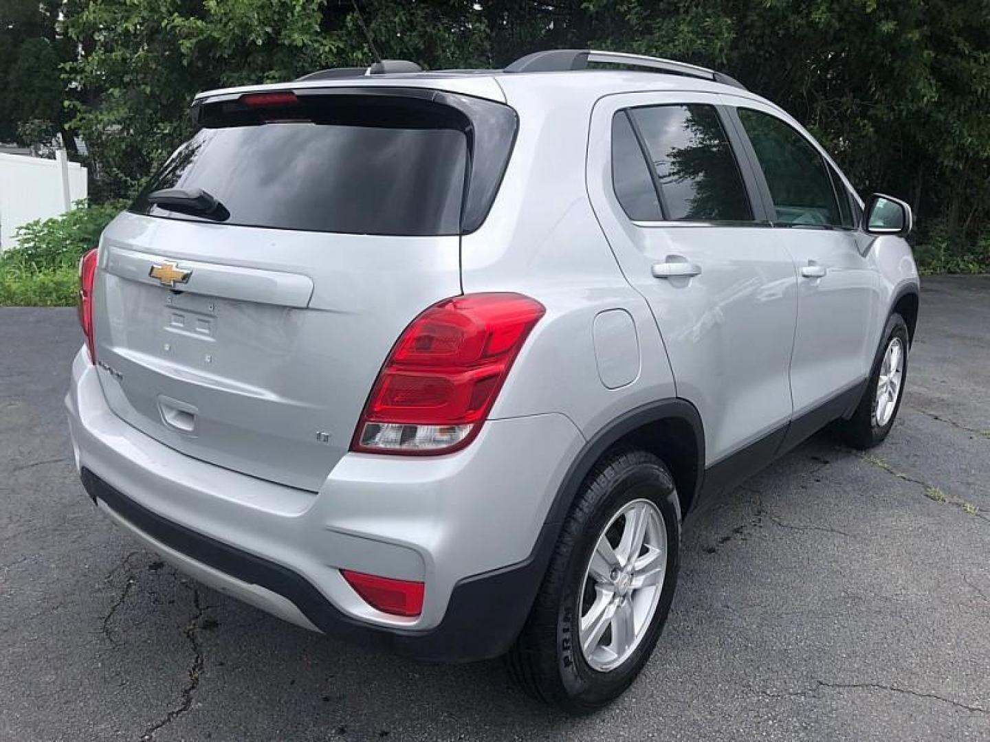 2020 Silver /BLACK Chevrolet Trax LT AWD (KL7CJPSB4LB) with an 1.4L L4 DOHC 16V engine, 6A transmission, located at 3304 Woodville Road, Northwood, OH, 43619, (419) 210-8019, 41.612694, -83.480743 - Your #1 Destination for Auto Loans and mdash;No Matter Your Credit!At our dealership, we believe everyone deserves the opportunity to drive their dream car and mdash;whether you have good credit, bad credit, or no credit at all. With a wide selection of hundreds of cars, trucks, and SUVs, you'll fin - Photo#4