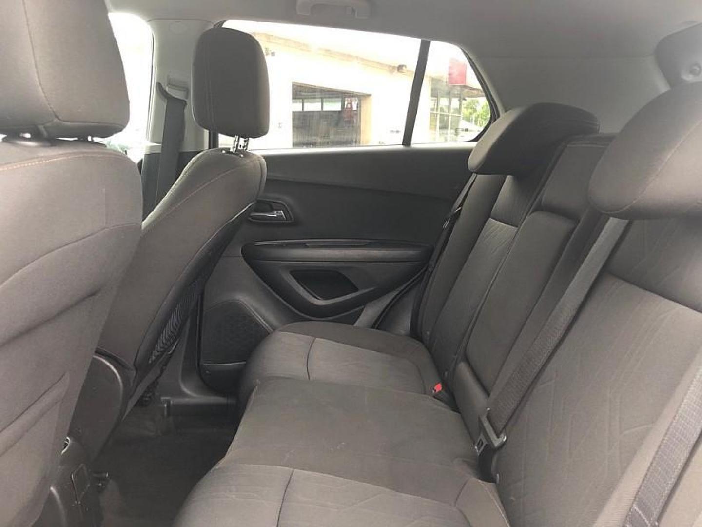 2020 Silver /BLACK Chevrolet Trax LT AWD (KL7CJPSB4LB) with an 1.4L L4 DOHC 16V engine, 6A transmission, located at 3304 Woodville Road, Northwood, OH, 43619, (419) 210-8019, 41.612694, -83.480743 - Your #1 Destination for Auto Loans and mdash;No Matter Your Credit!At our dealership, we believe everyone deserves the opportunity to drive their dream car and mdash;whether you have good credit, bad credit, or no credit at all. With a wide selection of hundreds of cars, trucks, and SUVs, you'll fin - Photo#11