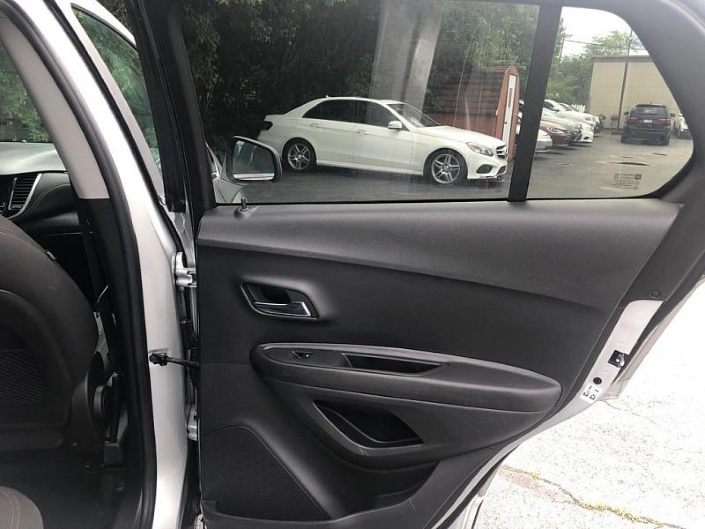 2020 Silver /BLACK Chevrolet Trax LT AWD (KL7CJPSB4LB) with an 1.4L L4 DOHC 16V engine, 6A transmission, located at 3304 Woodville Road, Northwood, OH, 43619, (419) 210-8019, 41.612694, -83.480743 - Your #1 Destination for Auto Loans and mdash;No Matter Your Credit!At our dealership, we believe everyone deserves the opportunity to drive their dream car and mdash;whether you have good credit, bad credit, or no credit at all. With a wide selection of hundreds of cars, trucks, and SUVs, you'll fin - Photo#13