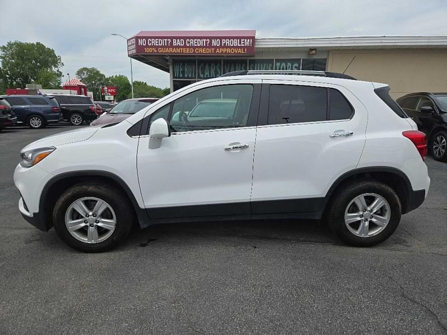 2020 White /BROWN Chevrolet Trax LT AWD (3GNCJPSB9LL) with an 1.4L L4 DOHC 16V engine, 6A transmission, located at 3304 Woodville Road, Northwood, OH, 43619, (419) 210-8019, 41.612694, -83.480743 - Your #1 Destination for Auto Loans and mdash;No Matter Your Credit!At our dealership, we believe everyone deserves the opportunity to drive their dream car and mdash;whether you have good credit, bad credit, or no credit at all. With a wide selection of hundreds of cars, trucks, and SUVs, you'll fin - Photo#1
