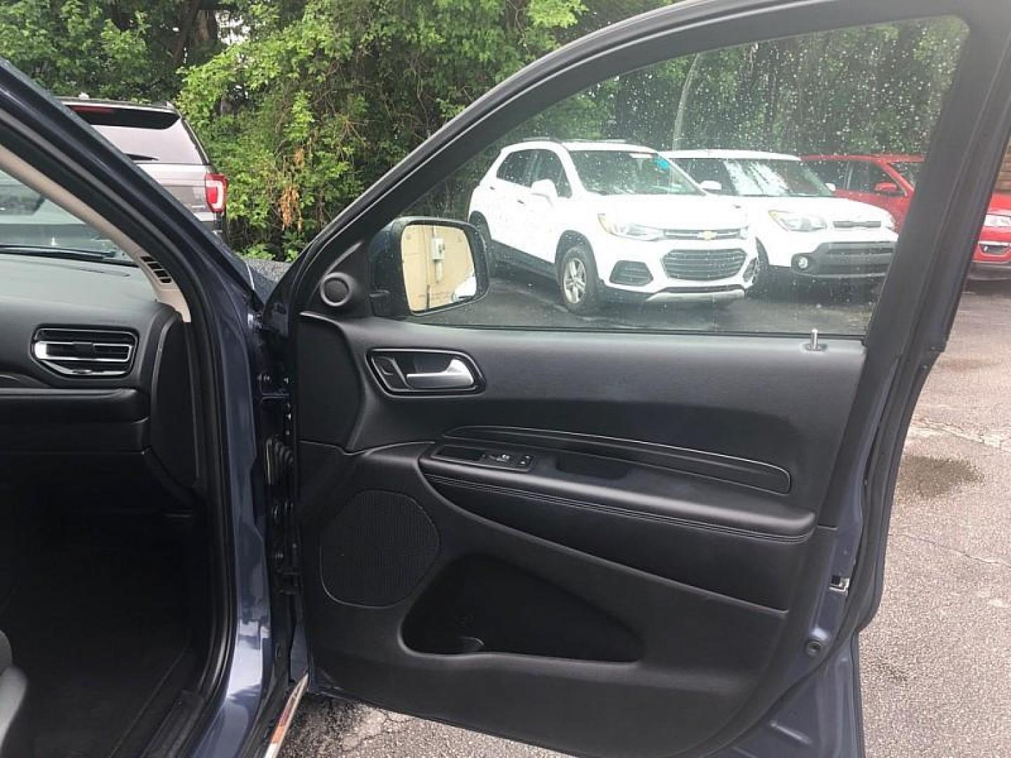 2021 BLUE /BLACK Dodge Durango SXT AWD (1C4RDJAGXMC) with an 3.6L V6 DOHC 24V engine, 8A transmission, located at 3304 Woodville Road, Northwood, OH, 43619, (419) 210-8019, 41.612694, -83.480743 - Your #1 Destination for Auto Loans and mdash;No Matter Your Credit!At our dealership, we believe everyone deserves the opportunity to drive their dream car and mdash;whether you have good credit, bad credit, or no credit at all. With a wide selection of hundreds of cars, trucks, and SUVs, you'll fin - Photo#17