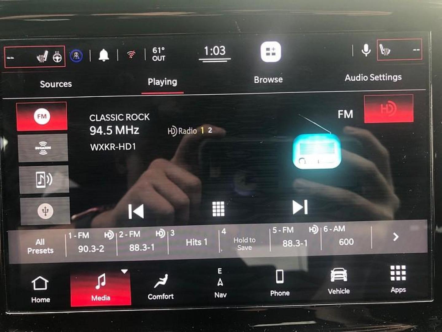 2021 BLUE /BLACK Dodge Durango SXT AWD (1C4RDJAGXMC) with an 3.6L V6 DOHC 24V engine, 8A transmission, located at 3304 Woodville Road, Northwood, OH, 43619, (419) 210-8019, 41.612694, -83.480743 - Your #1 Destination for Auto Loans and mdash;No Matter Your Credit!At our dealership, we believe everyone deserves the opportunity to drive their dream car and mdash;whether you have good credit, bad credit, or no credit at all. With a wide selection of hundreds of cars, trucks, and SUVs, you'll fin - Photo#21