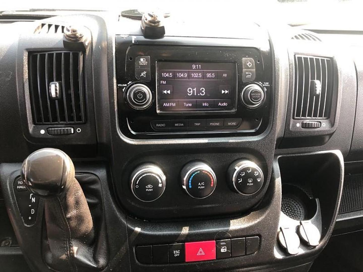 2021 WHITE /GRAY RAM Promaster 2500 High Roof 159-in. WB (3C6LRVDG0ME) with an 3.6L V6 engine, 6A transmission, located at 3304 Woodville Road, Northwood, OH, 43619, (419) 210-8019, 41.612694, -83.480743 - Your #1 Destination for Auto Loans and mdash;No Matter Your Credit!At our dealership, we believe everyone deserves the opportunity to drive their dream car and mdash;whether you have good credit, bad credit, or no credit at all. With a wide selection of hundreds of cars, trucks, and SUVs, you'll fin - Photo#17