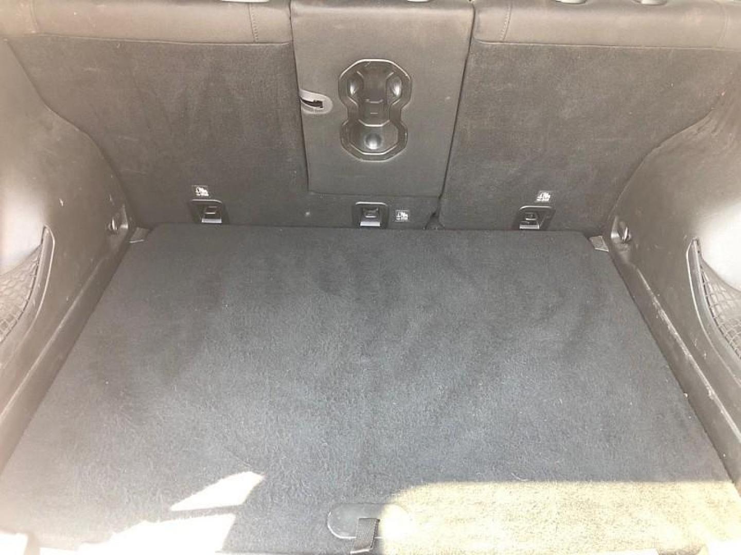 2017 RED /BLACK Jeep Renegade Latitude 4WD (ZACCJBBB0HP) with an 2.4L L4 DOHC 16V engine, 6M transmission, located at 3304 Woodville Road, Northwood, OH, 43619, (419) 210-8019, 41.612694, -83.480743 - Your #1 Destination for Auto Loans and mdash;No Matter Your Credit!At our dealership, we believe everyone deserves the opportunity to drive their dream car and mdash;whether you have good credit, bad credit, or no credit at all. With a wide selection of hundreds of cars, trucks, and SUVs, you'll fin - Photo#12