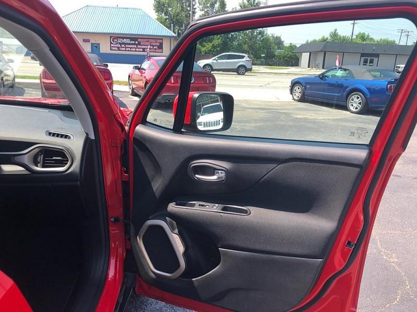 2017 RED /BLACK Jeep Renegade Latitude 4WD (ZACCJBBB0HP) with an 2.4L L4 DOHC 16V engine, 6M transmission, located at 3304 Woodville Road, Northwood, OH, 43619, (419) 210-8019, 41.612694, -83.480743 - Your #1 Destination for Auto Loans and mdash;No Matter Your Credit!At our dealership, we believe everyone deserves the opportunity to drive their dream car and mdash;whether you have good credit, bad credit, or no credit at all. With a wide selection of hundreds of cars, trucks, and SUVs, you'll fin - Photo#15
