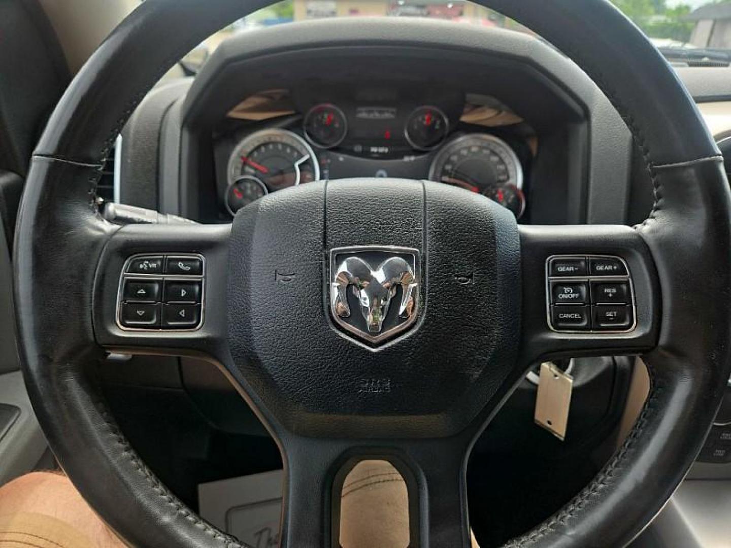 2019 WHITE /BLACK RAM 1500 SLT Crew Cab SWB 4WD (1C6RR7LT8KS) with an 5.7L V8 OHV 16V engine, 8A transmission, located at 3304 Woodville Road, Northwood, OH, 43619, (419) 210-8019, 41.612694, -83.480743 - Photo#12