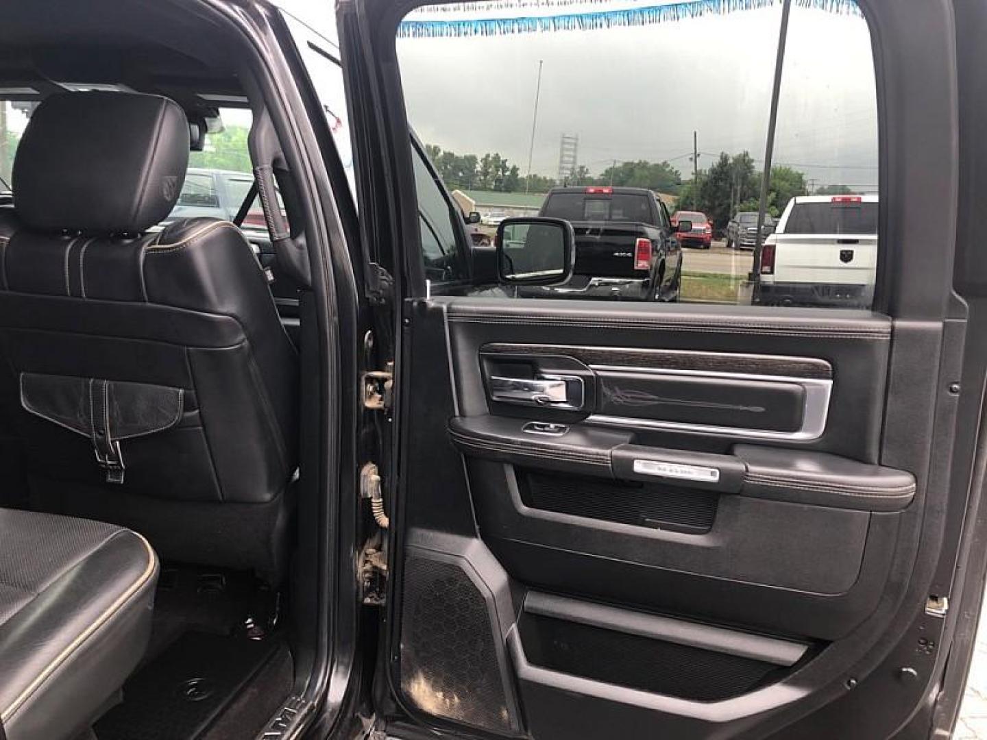 2017 BLACK /BLACK RAM 1500 Longhorn Crew Cab LWB 4WD (1C6RR7WT6HS) with an 5.7L V8 OHV 16V engine, 8A transmission, located at 3304 Woodville Road, Northwood, OH, 43619, (419) 210-8019, 41.612694, -83.480743 - Your #1 Destination for Auto Loans and mdash;No Matter Your Credit!At our dealership, we believe everyone deserves the opportunity to drive their dream car and mdash;whether you have good credit, bad credit, or no credit at all. With a wide selection of hundreds of cars, trucks, and SUVs, you'll fin - Photo#12