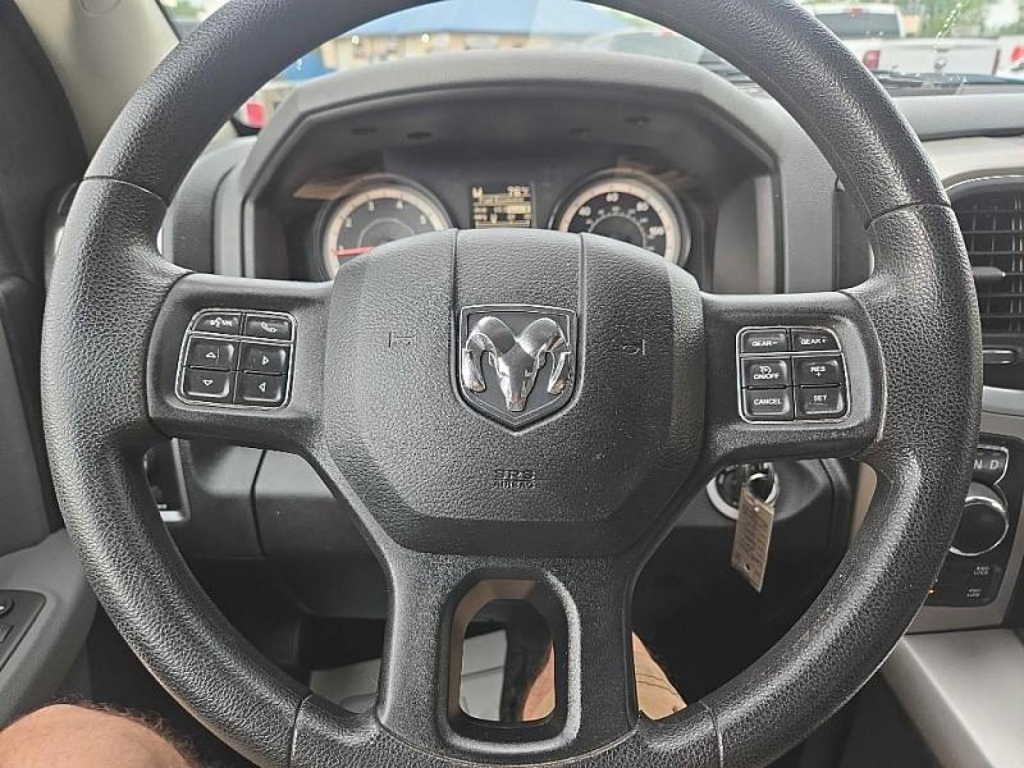 2017 SILVER RAM 1500 SLT Quad Cab 4WD (1C6RR7GT0HS) with an 5.7L V8 OHV 16V engine, 8A transmission, located at 3304 Woodville Road, Northwood, OH, 43619, (419) 210-8019, 41.612694, -83.480743 - Your #1 Destination for Auto Loans and mdash;No Matter Your Credit!At our dealership, we believe everyone deserves the opportunity to drive their dream car and mdash;whether you have good credit, bad credit, or no credit at all. With a wide selection of hundreds of cars, trucks, and SUVs, you'll fin - Photo#18