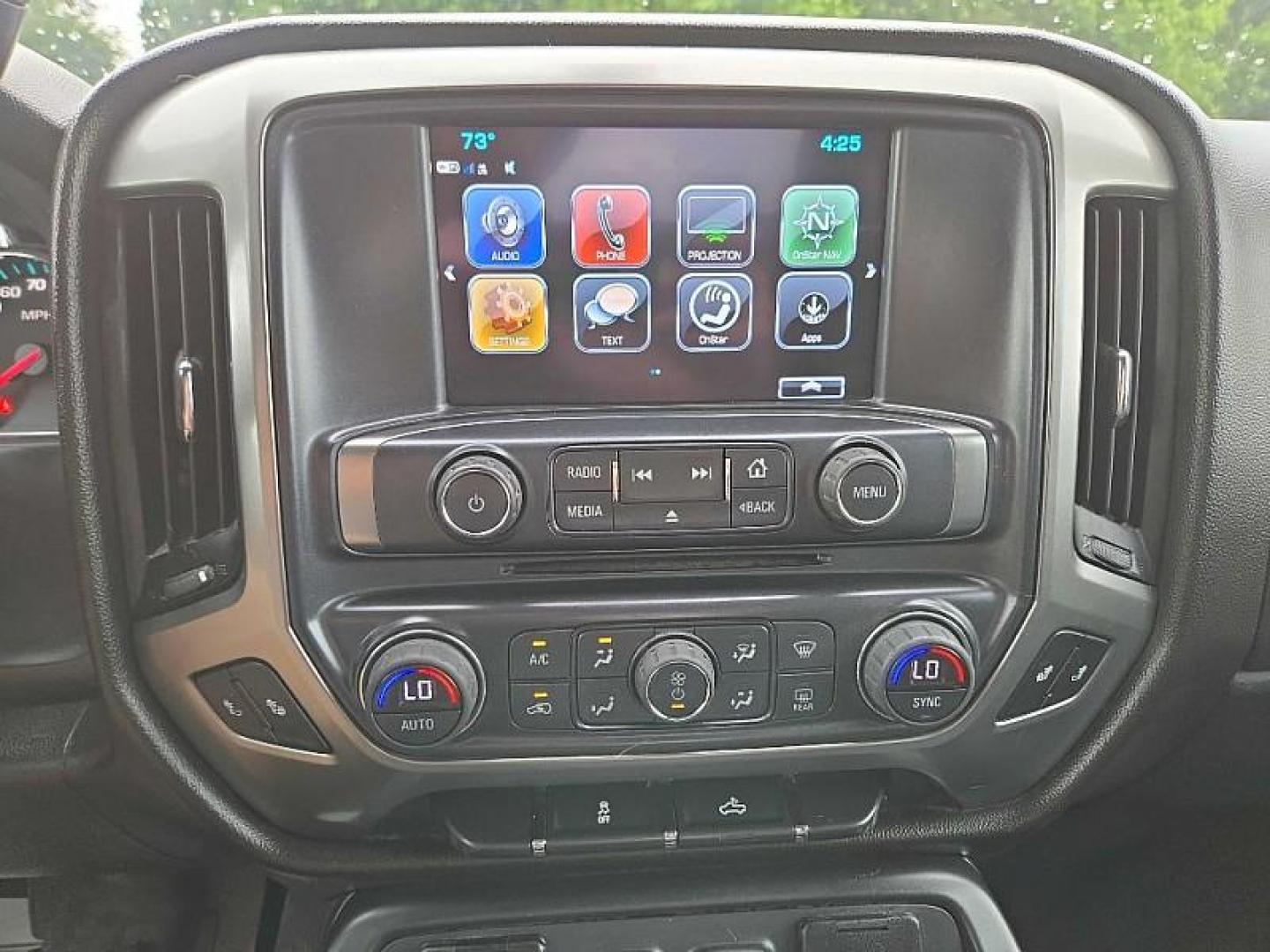 2018 WHITE Chevrolet Silverado 1500 LT Double Cab 4WD (1GCVKREC1JZ) with an 5.3L V8 OHV 16V engine, 6A transmission, located at 3304 Woodville Road, Northwood, OH, 43619, (419) 210-8019, 41.612694, -83.480743 - Your #1 Destination for Auto Loans and mdash;No Matter Your Credit!At our dealership, we believe everyone deserves the opportunity to drive their dream car and mdash;whether you have good credit, bad credit, or no credit at all. With a wide selection of hundreds of cars, trucks, and SUVs, you'll fin - Photo#19