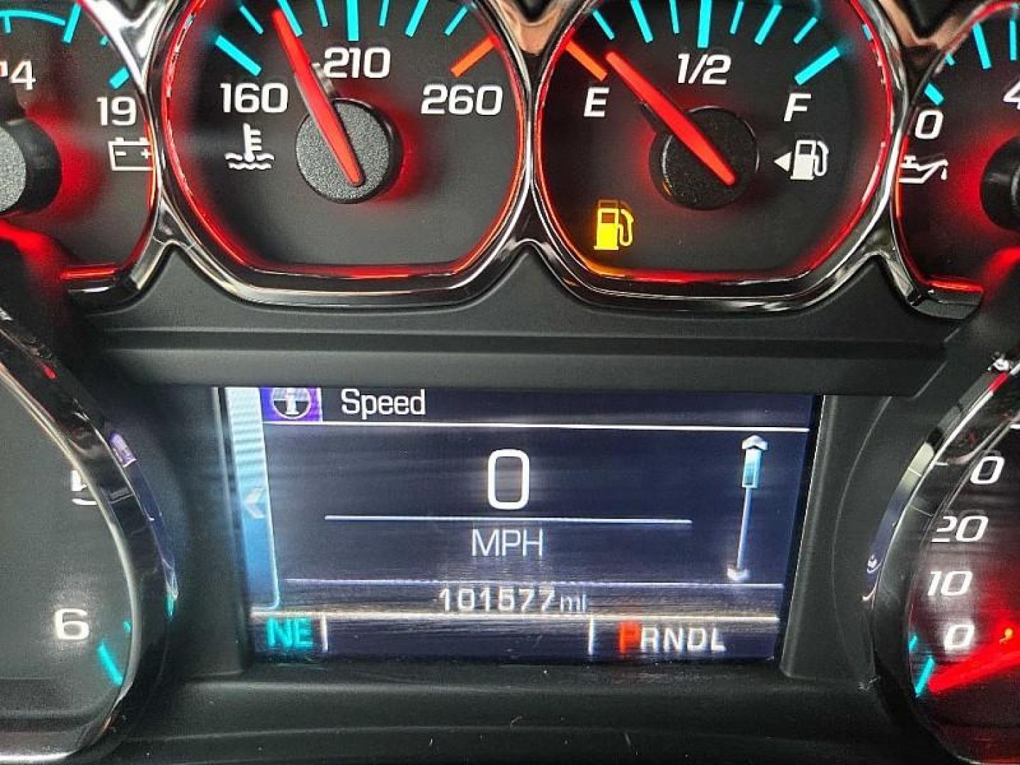 2018 WHITE Chevrolet Silverado 1500 LT Double Cab 4WD (1GCVKREC1JZ) with an 5.3L V8 OHV 16V engine, 6A transmission, located at 3304 Woodville Road, Northwood, OH, 43619, (419) 210-8019, 41.612694, -83.480743 - Your #1 Destination for Auto Loans and mdash;No Matter Your Credit!At our dealership, we believe everyone deserves the opportunity to drive their dream car and mdash;whether you have good credit, bad credit, or no credit at all. With a wide selection of hundreds of cars, trucks, and SUVs, you'll fin - Photo#18