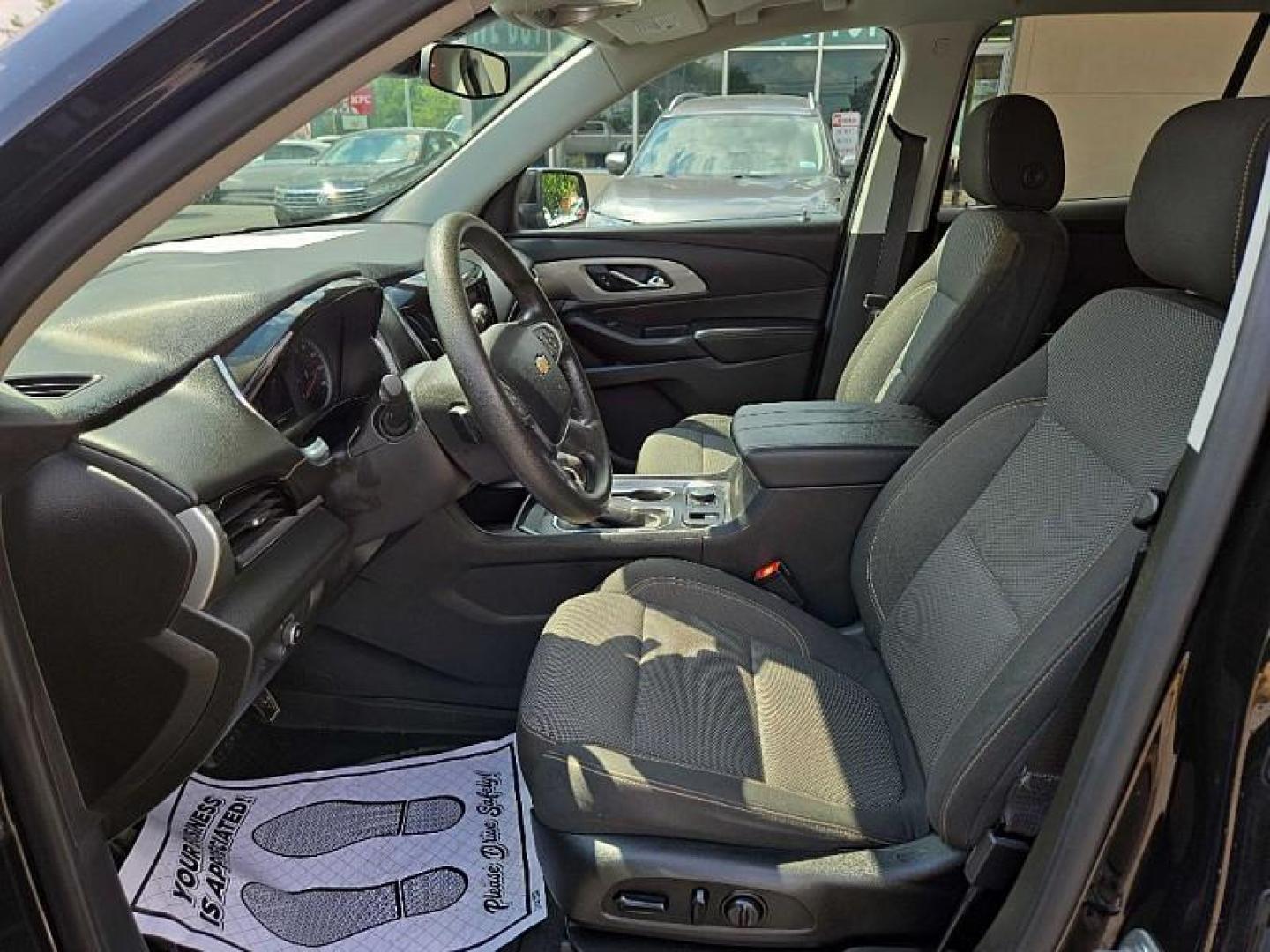 2021 BLACK /BLACK Chevrolet Traverse LS FL AWD (1GNEVLKW5MJ) with an 3.6L V6 DOHC 24V engine, 9A transmission, located at 3304 Woodville Road, Northwood, OH, 43619, (419) 210-8019, 41.612694, -83.480743 - Your #1 Destination for Auto Loans and mdash;No Matter Your Credit!At our dealership, we believe everyone deserves the opportunity to drive their dream car and mdash;whether you have good credit, bad credit, or no credit at all. With a wide selection of hundreds of cars, trucks, and SUVs, you'll fin - Photo#9