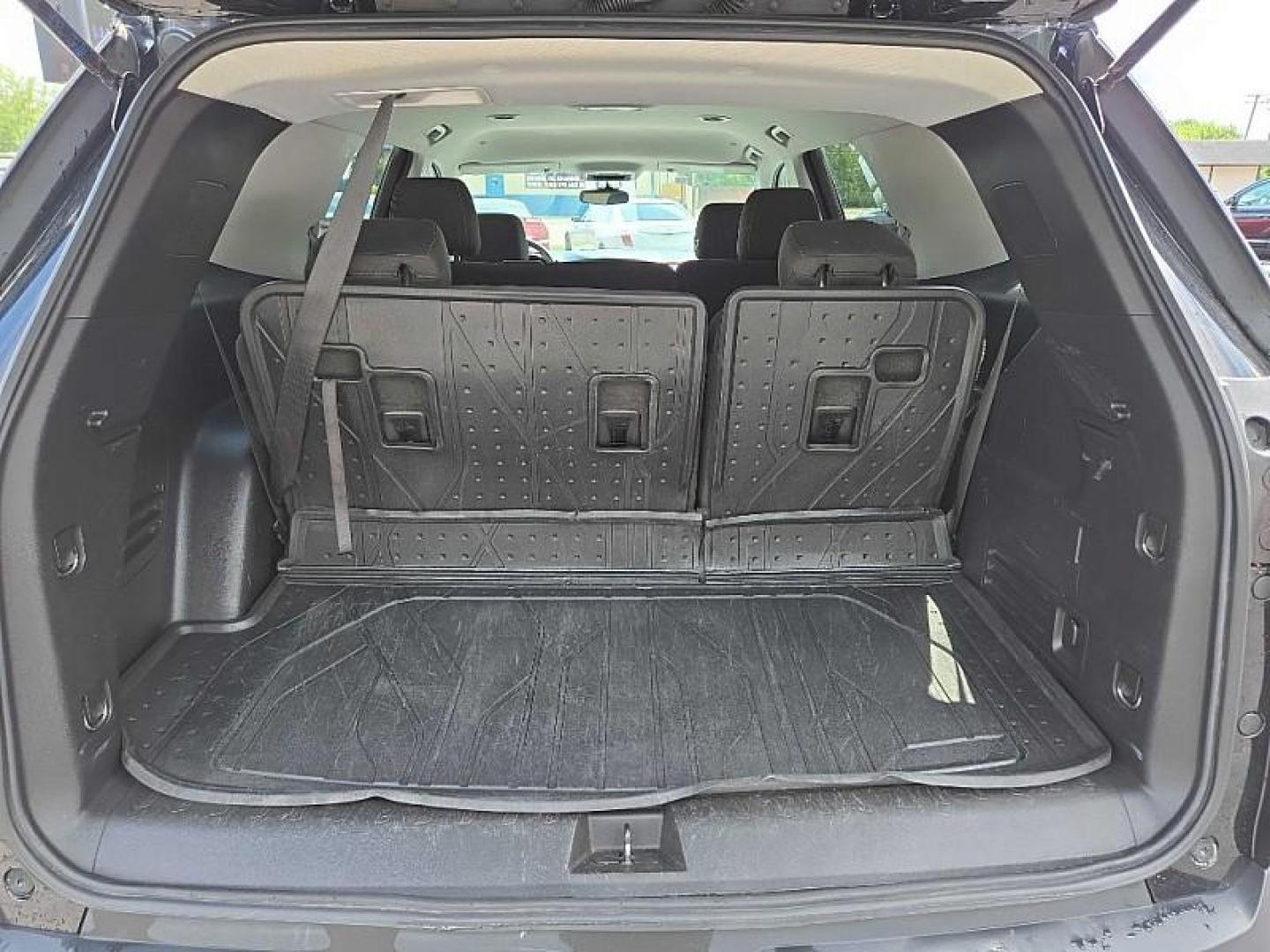 2021 BLACK /BLACK Chevrolet Traverse LS FL AWD (1GNEVLKW5MJ) with an 3.6L V6 DOHC 24V engine, 9A transmission, located at 3304 Woodville Road, Northwood, OH, 43619, (419) 210-8019, 41.612694, -83.480743 - Your #1 Destination for Auto Loans and mdash;No Matter Your Credit!At our dealership, we believe everyone deserves the opportunity to drive their dream car and mdash;whether you have good credit, bad credit, or no credit at all. With a wide selection of hundreds of cars, trucks, and SUVs, you'll fin - Photo#13