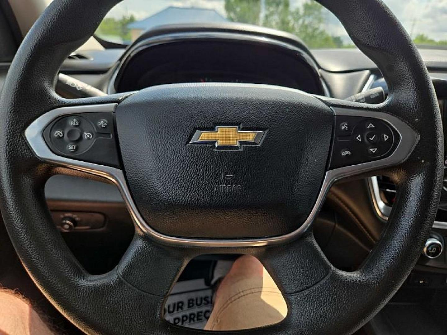 2021 BLACK /BLACK Chevrolet Traverse LS FL AWD (1GNEVLKW5MJ) with an 3.6L V6 DOHC 24V engine, 9A transmission, located at 3304 Woodville Road, Northwood, OH, 43619, (419) 210-8019, 41.612694, -83.480743 - Your #1 Destination for Auto Loans and mdash;No Matter Your Credit!At our dealership, we believe everyone deserves the opportunity to drive their dream car and mdash;whether you have good credit, bad credit, or no credit at all. With a wide selection of hundreds of cars, trucks, and SUVs, you'll fin - Photo#21