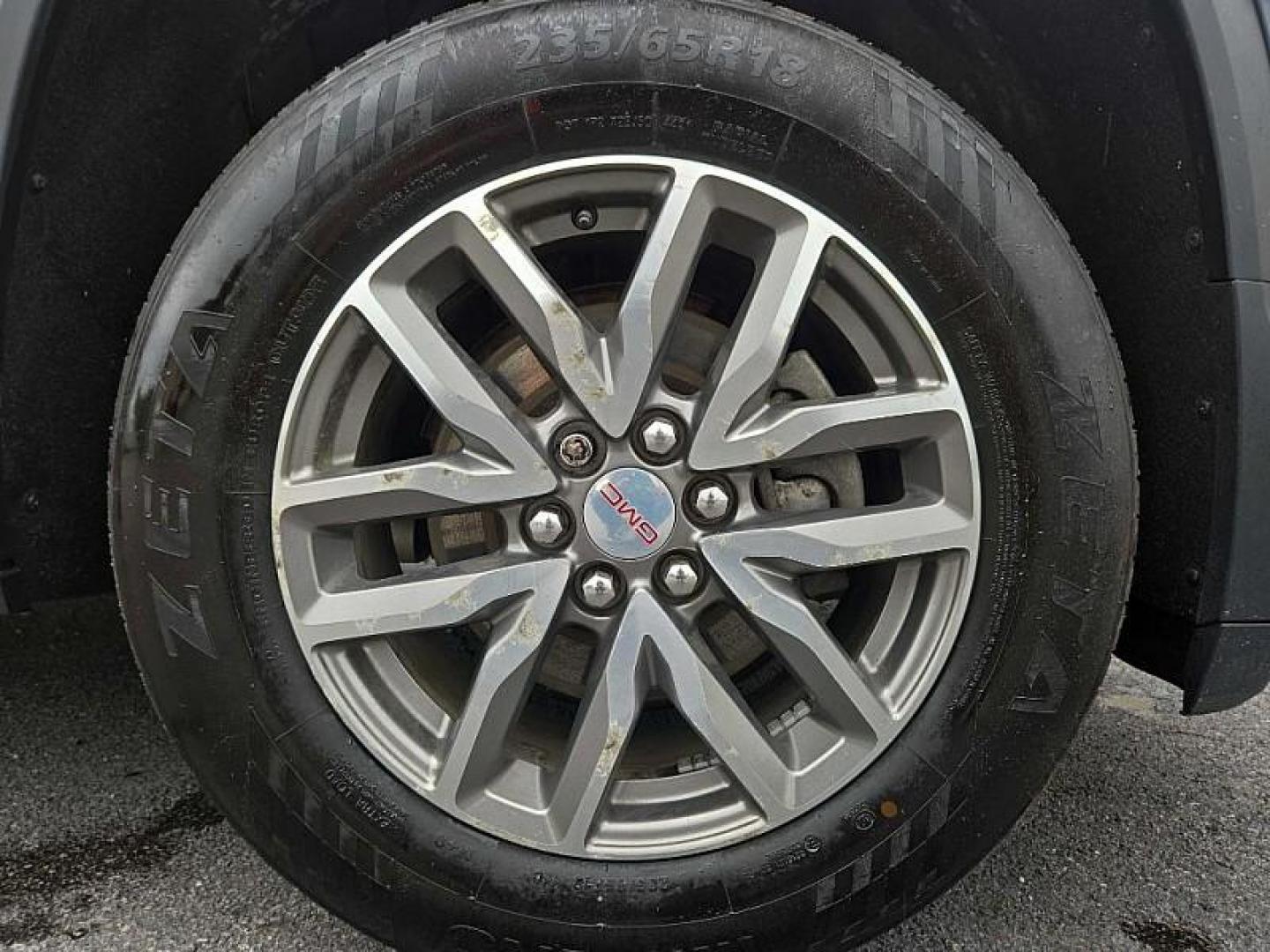 2019 BLUE /BLACK GMC Acadia SLE-2 AWD (1GKKNSLS4KZ) with an 3.6L V6 DOHC 24V engine, 6A transmission, located at 3304 Woodville Road, Northwood, OH, 43619, (419) 210-8019, 41.612694, -83.480743 - Your #1 Destination for Auto Loans and mdash;No Matter Your Credit!At our dealership, we believe everyone deserves the opportunity to drive their dream car and mdash;whether you have good credit, bad credit, or no credit at all. With a wide selection of hundreds of cars, trucks, and SUVs, you'll fin - Photo#19