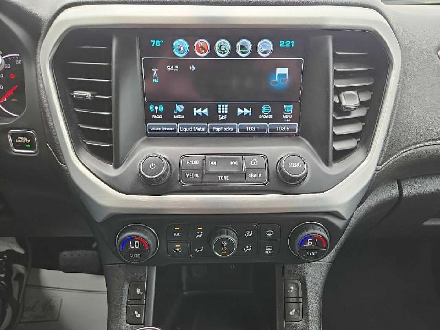 2019 BLUE /BLACK GMC Acadia SLE-2 AWD (1GKKNSLS4KZ) with an 3.6L V6 DOHC 24V engine, 6A transmission, located at 3304 Woodville Road, Northwood, OH, 43619, (419) 210-8019, 41.612694, -83.480743 - Your #1 Destination for Auto Loans and mdash;No Matter Your Credit!At our dealership, we believe everyone deserves the opportunity to drive their dream car and mdash;whether you have good credit, bad credit, or no credit at all. With a wide selection of hundreds of cars, trucks, and SUVs, you'll fin - Photo#21