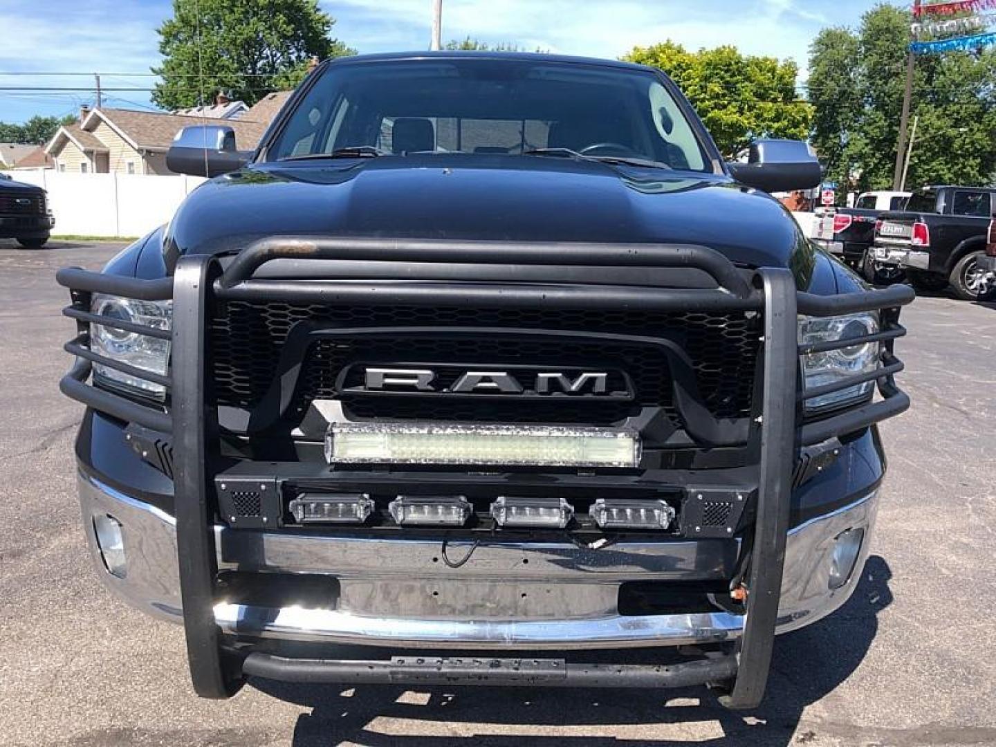 2018 SILVER /BLACK RAM 1500 Laramie Crew Cab SWB 4WD (1C6RR7NM6JS) with an 3.0L V6 DIESEL engine, 8A transmission, located at 3304 Woodville Road, Northwood, OH, 43619, (419) 210-8019, 41.612694, -83.480743 - Your #1 Destination for Auto Loans and mdash;No Matter Your Credit!At our dealership, we believe everyone deserves the opportunity to drive their dream car and mdash;whether you have good credit, bad credit, or no credit at all. With a wide selection of hundreds of cars, trucks, and SUVs, you'll fin - Photo#7