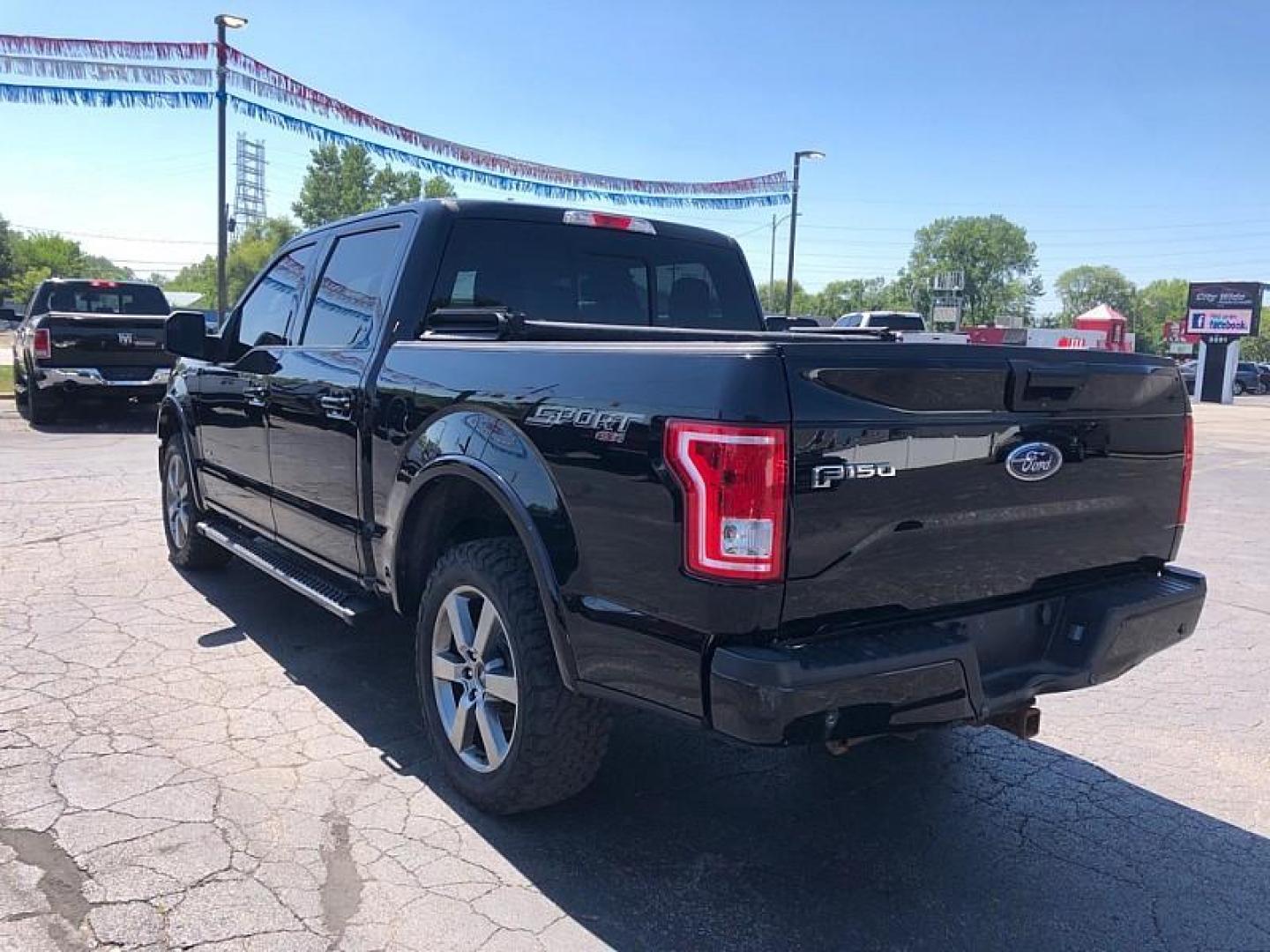 2016 BLACK /BLACK Ford F-150 XLT SuperCrew 6.5-ft. Bed 4WD (1FTEW1EP8GF) with an 2.7L V6 DOHC 24V engine, 6A transmission, located at 3304 Woodville Road, Northwood, OH, 43619, (419) 210-8019, 41.612694, -83.480743 - Your #1 Destination for Auto Loans and mdash;No Matter Your Credit!At our dealership, we believe everyone deserves the opportunity to drive their dream car and mdash;whether you have good credit, bad credit, or no credit at all. With a wide selection of hundreds of cars, trucks, and SUVs, you'll fin - Photo#2