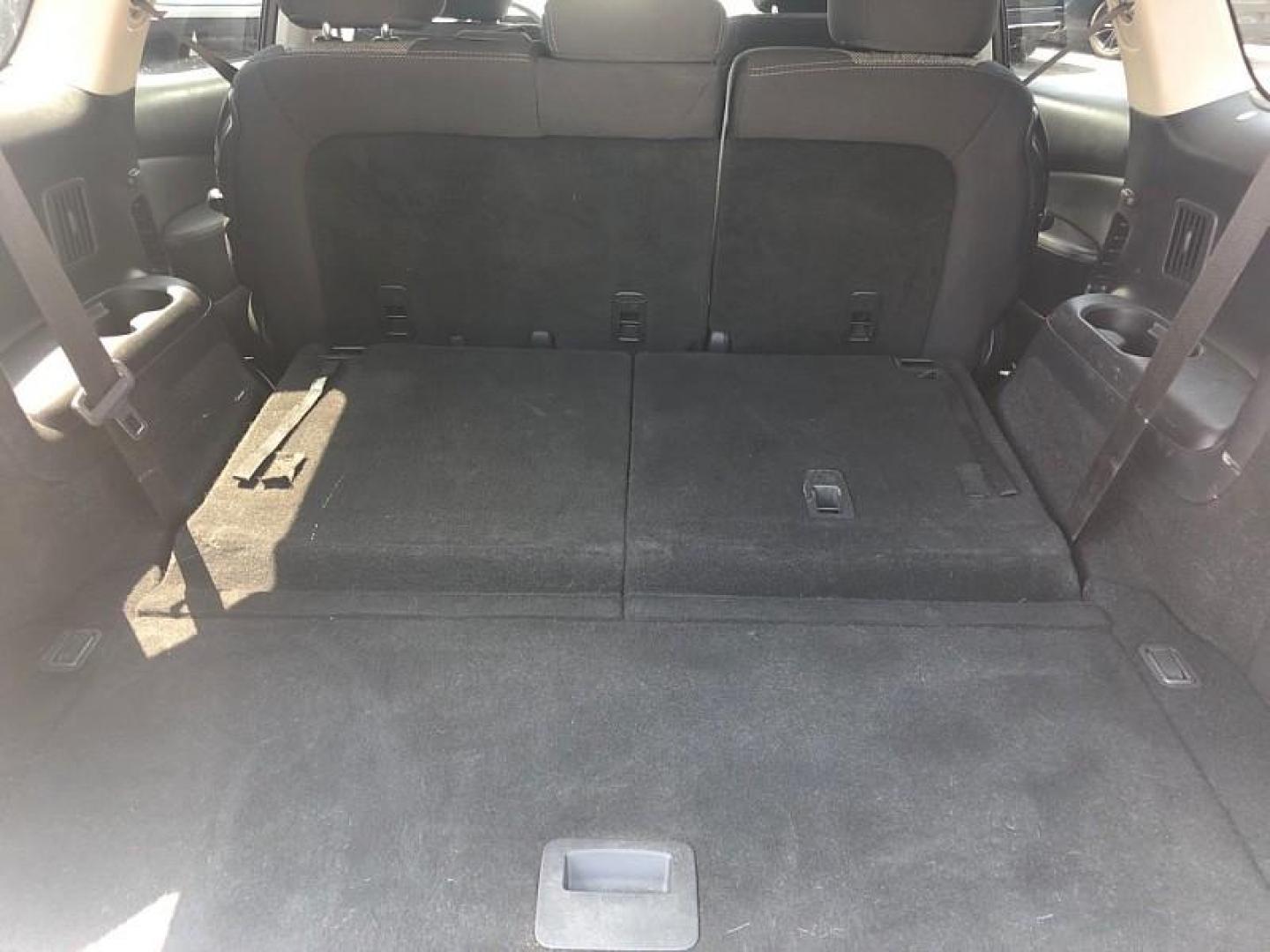 2019 GRAY /BLACK Nissan Pathfinder S 4WD (5N1DR2MM9KC) with an 3.5L V6 DOHC 24V engine, CVT transmission, located at 3304 Woodville Road, Northwood, OH, 43619, (419) 210-8019, 41.612694, -83.480743 - Your #1 Destination for Auto Loans and mdash;No Matter Your Credit!At our dealership, we believe everyone deserves the opportunity to drive their dream car and mdash;whether you have good credit, bad credit, or no credit at all. With a wide selection of hundreds of cars, trucks, and SUVs, you'll fin - Photo#12