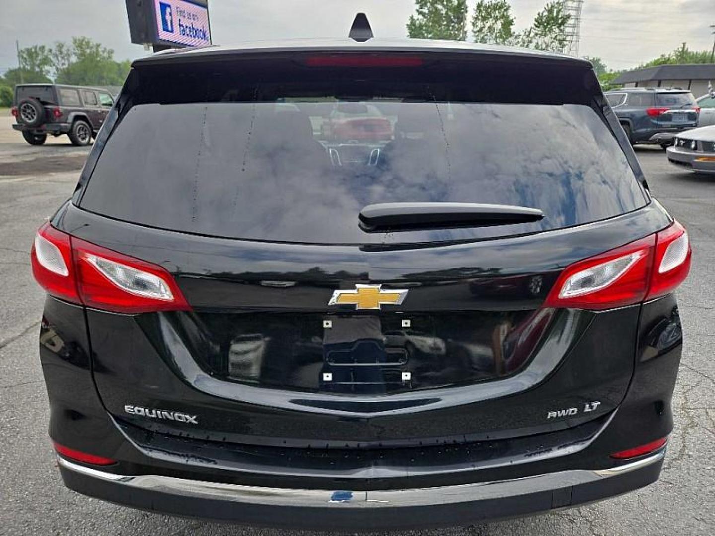 2019 BLACK /BLACK Chevrolet Equinox LT AWD (2GNAXUEV6K6) with an 1.5L L4 DOHC 16V TURBO engine, 6A transmission, located at 3304 Woodville Road, Northwood, OH, 43619, (419) 210-8019, 41.612694, -83.480743 - Your #1 Destination for Auto Loans and mdash;No Matter Your Credit!At our dealership, we believe everyone deserves the opportunity to drive their dream car and mdash;whether you have good credit, bad credit, or no credit at all. With a wide selection of hundreds of cars, trucks, and SUVs, you'll fin - Photo#3