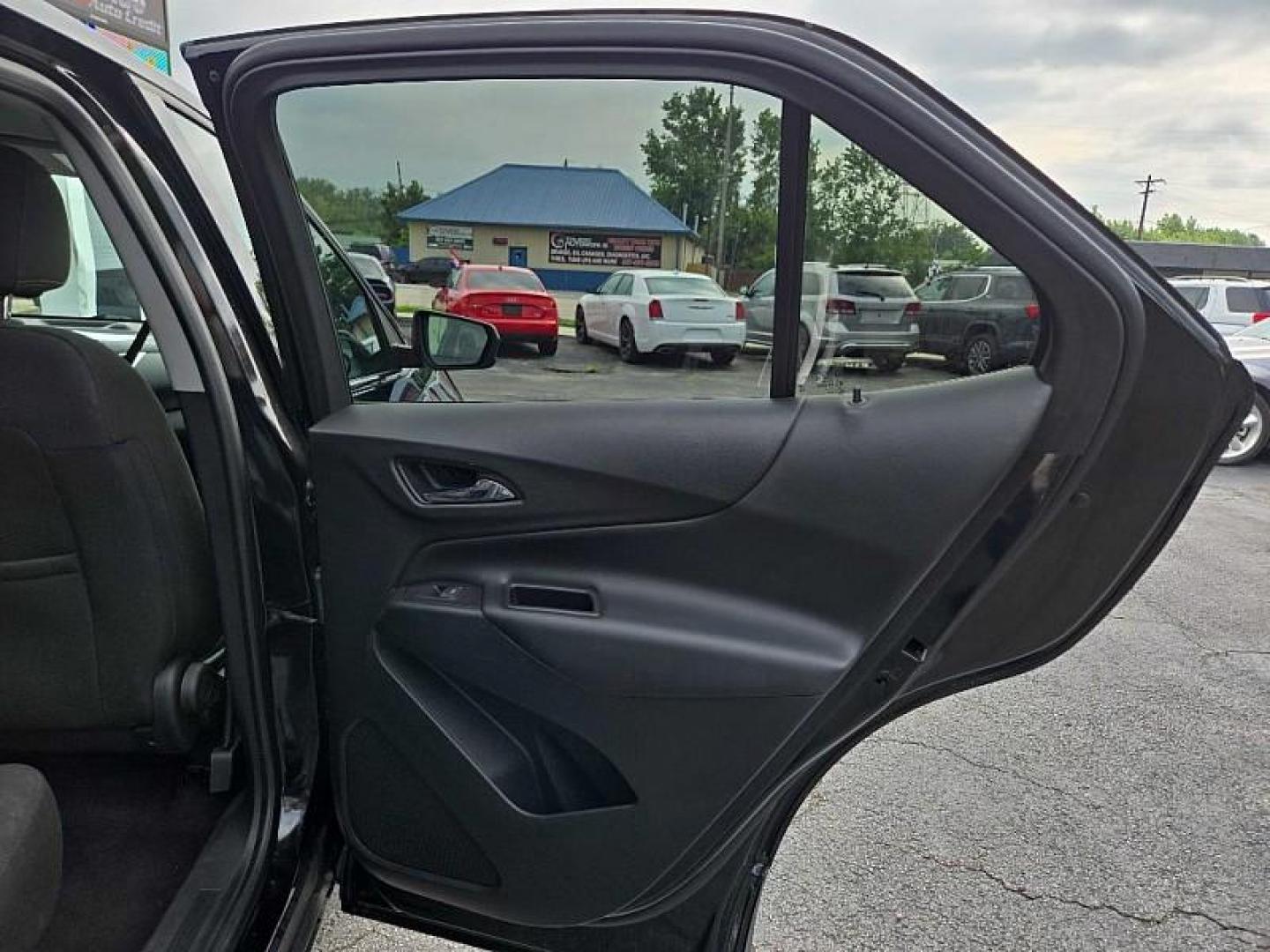 2019 BLACK /BLACK Chevrolet Equinox LT AWD (2GNAXUEV6K6) with an 1.5L L4 DOHC 16V TURBO engine, 6A transmission, located at 3304 Woodville Road, Northwood, OH, 43619, (419) 210-8019, 41.612694, -83.480743 - Your #1 Destination for Auto Loans and mdash;No Matter Your Credit!At our dealership, we believe everyone deserves the opportunity to drive their dream car and mdash;whether you have good credit, bad credit, or no credit at all. With a wide selection of hundreds of cars, trucks, and SUVs, you'll fin - Photo#13