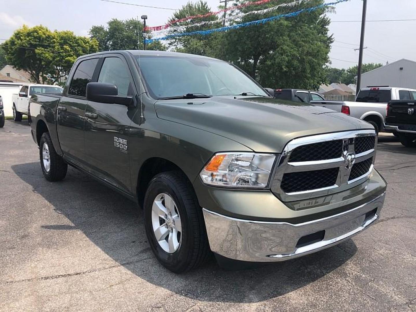 2021 GREEN /GRAY RAM 1500 Classic Tradesman Crew Cab SWB 4WD (1C6RR7LG3MS) with an 3.6L V6 DOHC 24V FFV engine, 8A transmission, located at 3304 Woodville Road, Northwood, OH, 43619, (419) 210-8019, 41.612694, -83.480743 - Your #1 Destination for Auto Loans and mdash;No Matter Your Credit!At our dealership, we believe everyone deserves the opportunity to drive their dream car and mdash;whether you have good credit, bad credit, or no credit at all. With a wide selection of hundreds of cars, trucks, and SUVs, you'll fin - Photo#6