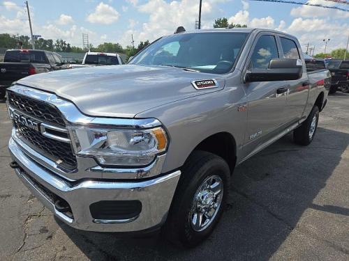 2022 RAM 2500 Tradesman Crew Cab SWB 4WD