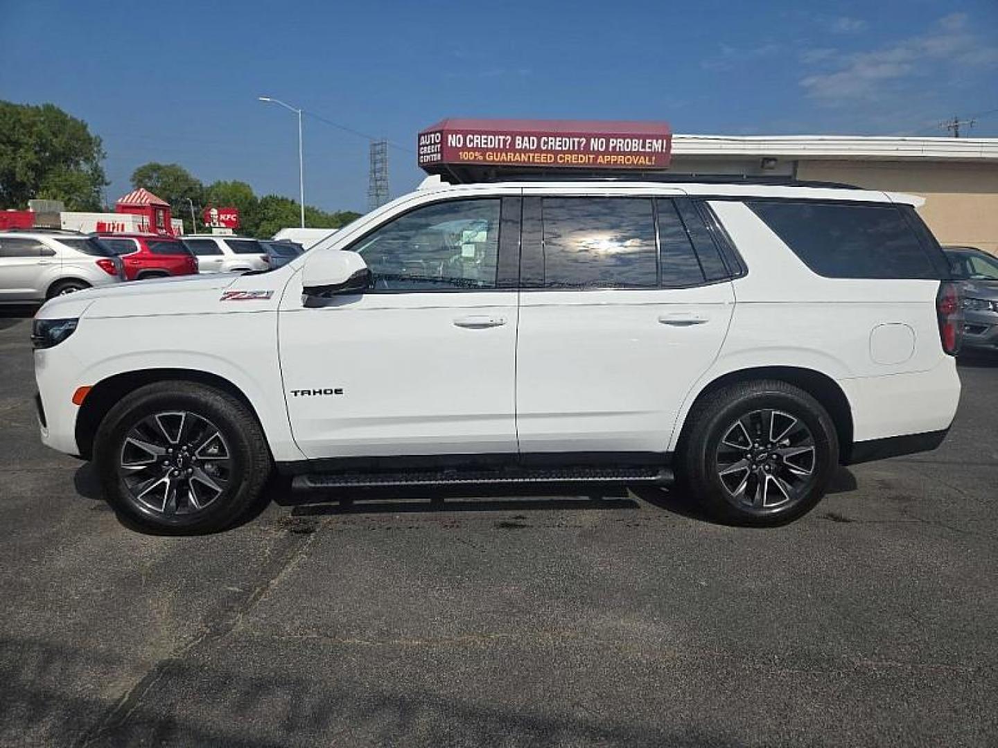 2021 WHITE /BLACK Chevrolet Tahoe Z71 (1GNSKPKD7MR) with an 5.3L V8 OHV 16V engine, 10A transmission, located at 3304 Woodville Road, Northwood, OH, 43619, (419) 210-8019, 41.612694, -83.480743 - Your #1 Destination for Auto Loans and mdash;No Matter Your Credit!At our dealership, we believe everyone deserves the opportunity to drive their dream car and mdash;whether you have good credit, bad credit, or no credit at all. With a wide selection of hundreds of cars, trucks, and SUVs, you'll fin - Photo#1