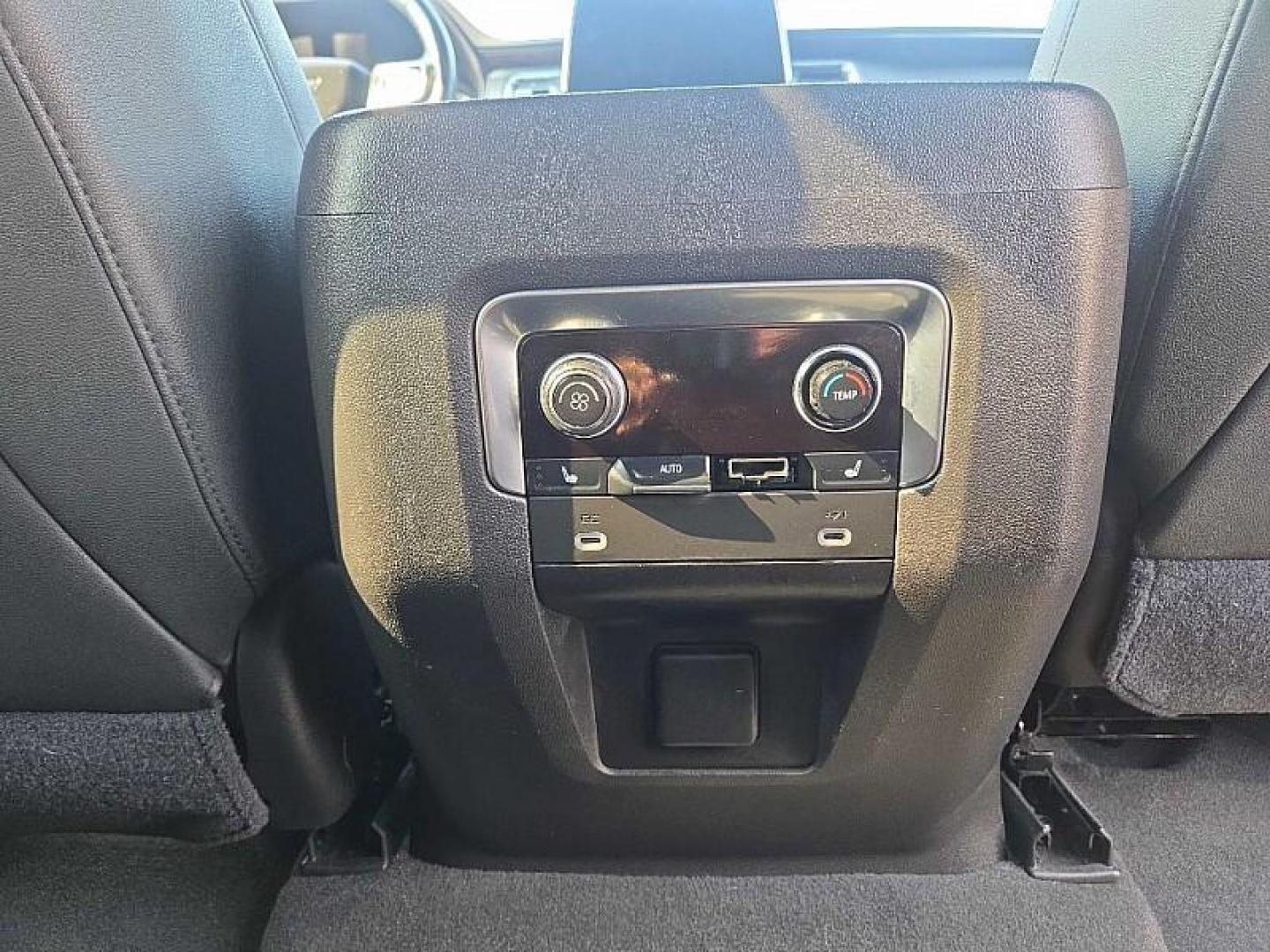 2021 WHITE /BLACK Chevrolet Tahoe Z71 (1GNSKPKD7MR) with an 5.3L V8 OHV 16V engine, 10A transmission, located at 3304 Woodville Road, Northwood, OH, 43619, (419) 210-8019, 41.612694, -83.480743 - Your #1 Destination for Auto Loans and mdash;No Matter Your Credit!At our dealership, we believe everyone deserves the opportunity to drive their dream car and mdash;whether you have good credit, bad credit, or no credit at all. With a wide selection of hundreds of cars, trucks, and SUVs, you'll fin - Photo#16