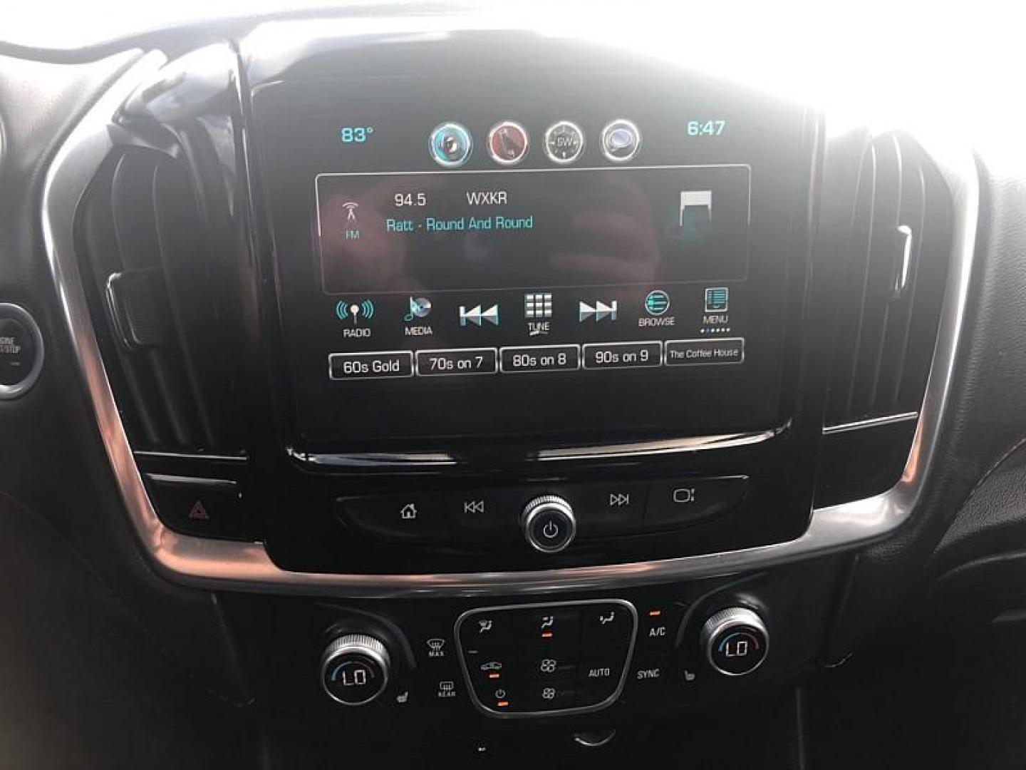 2019 GRAY /BLACK Chevrolet Traverse LT Cloth AWD (1GNEVGKW0KJ) with an 3.6L V6 DOHC 24V engine, 9A transmission, located at 3304 Woodville Road, Northwood, OH, 43619, (419) 210-8019, 41.612694, -83.480743 - Your #1 Destination for Auto Loans and mdash;No Matter Your Credit!At our dealership, we believe everyone deserves the opportunity to drive their dream car and mdash;whether you have good credit, bad credit, or no credit at all. With a wide selection of hundreds of cars, trucks, and SUVs, you'll fin - Photo#23