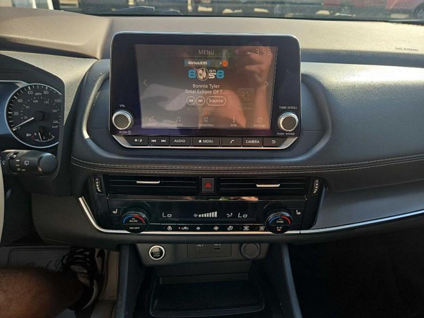 2021 BLACK /BLACK Nissan Rogue SV AWD (5N1AT3BB8MC) with an 2.5L L4 DOHC 16V engine, CVT transmission, located at 3304 Woodville Road, Northwood, OH, 43619, (419) 210-8019, 41.612694, -83.480743 - Your #1 Destination for Auto Loans and mdash;No Matter Your Credit!At our dealership, we believe everyone deserves the opportunity to drive their dream car and mdash;whether you have good credit, bad credit, or no credit at all. With a wide selection of hundreds of cars, trucks, and SUVs, you'll fin - Photo#20