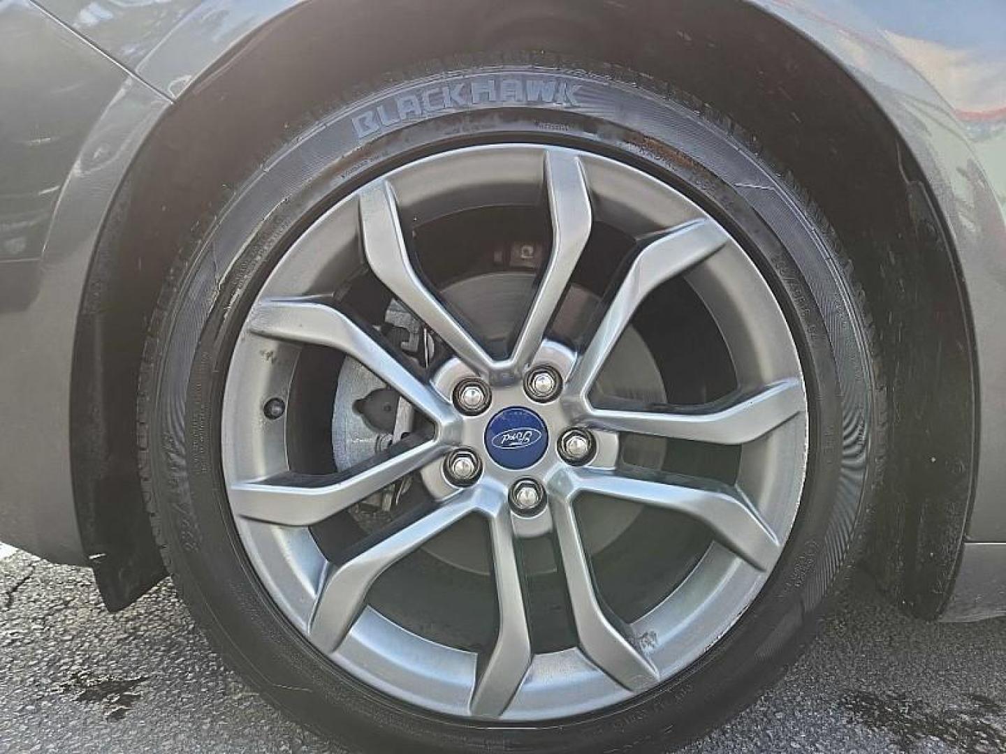 2020 GRAY /BLACK Ford Fusion SEL (3FA6P0CD9LR) with an 1.5L L4 DOHC 16V engine, 6A transmission, located at 3304 Woodville Road, Northwood, OH, 43619, (419) 210-8019, 41.612694, -83.480743 - Photo#17