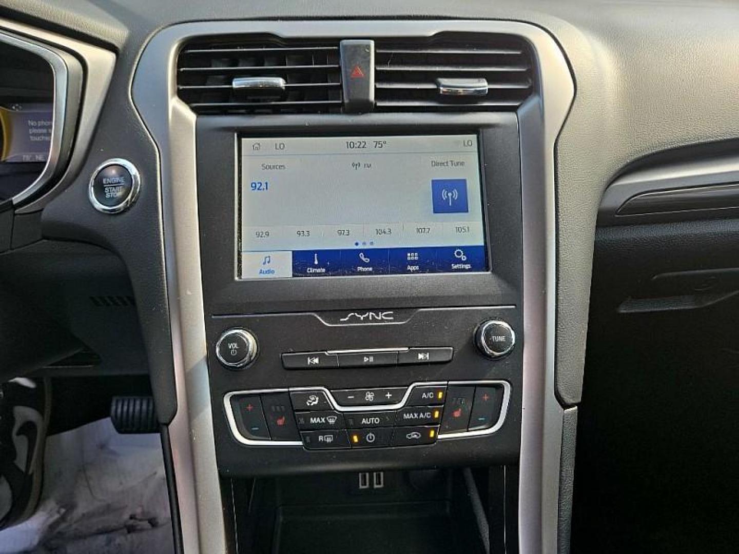 2020 GRAY /BLACK Ford Fusion SEL (3FA6P0CD9LR) with an 1.5L L4 DOHC 16V engine, 6A transmission, located at 3304 Woodville Road, Northwood, OH, 43619, (419) 210-8019, 41.612694, -83.480743 - Photo#20