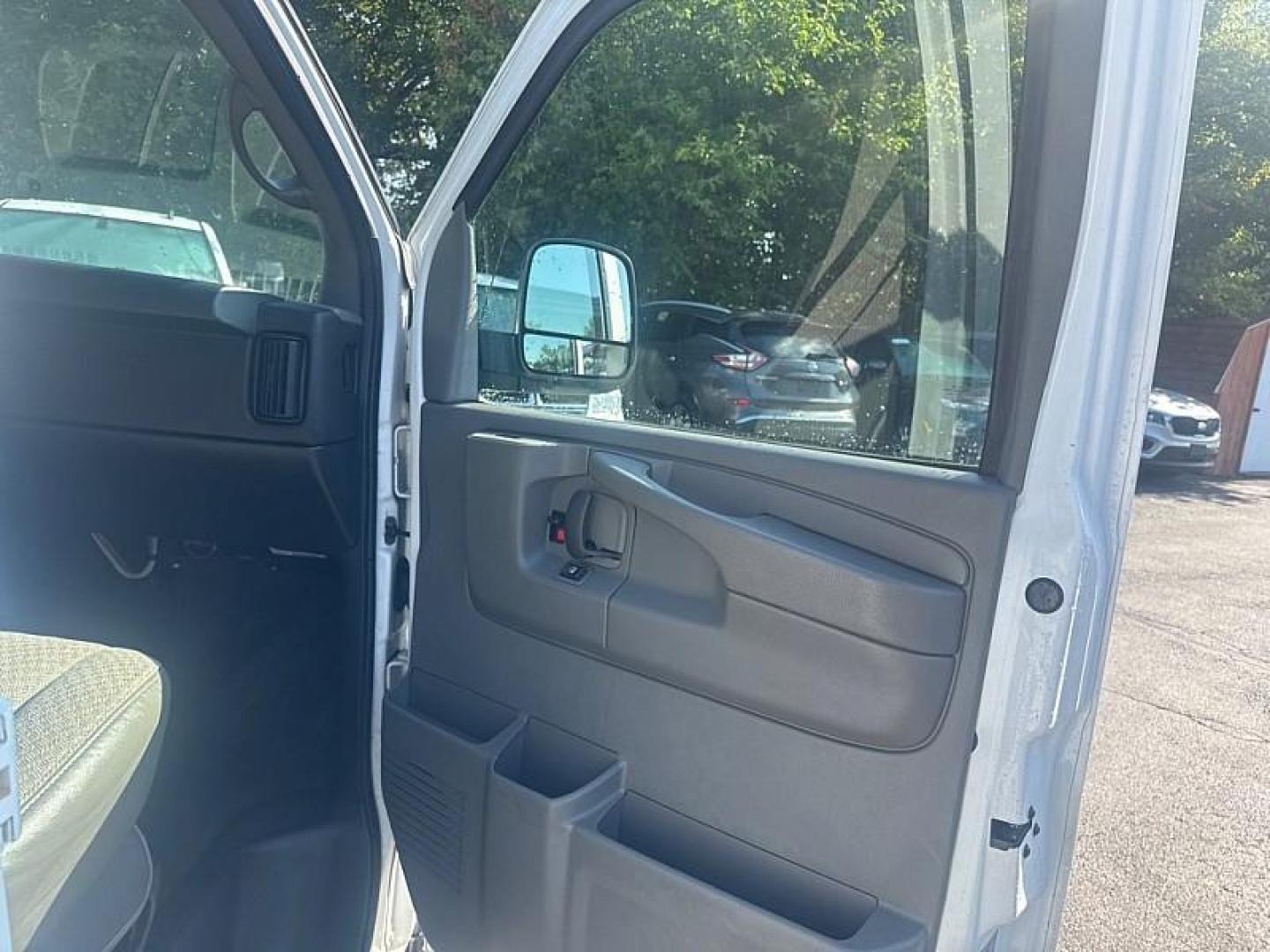 2013 WHITE /BLACK Chevrolet Express LT 3500 (1GAZGYFG7D1) with an 6.0L V8 OHV 16V FFV engine, 6-Speed Automatic transmission, located at 3304 Woodville Road, Northwood, OH, 43619, (419) 210-8019, 41.612694, -83.480743 - Photo#15