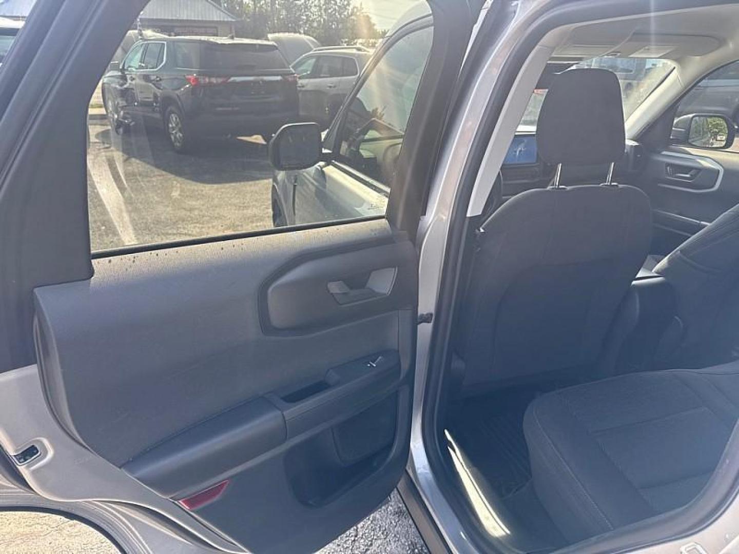 2021 SILVER /BLACK Ford Bronco Sport Base (3FMCR9A69MR) with an 1.5L L3 engine, 8A transmission, located at 3304 Woodville Road, Northwood, OH, 43619, (419) 210-8019, 41.612694, -83.480743 - Your #1 Destination for Auto Loans and mdash;No Matter Your Credit!At our dealership, we believe everyone deserves the opportunity to drive their dream car and mdash;whether you have good credit, bad credit, or no credit at all. With a wide selection of hundreds of cars, trucks, and SUVs, you'll fin - Photo#10