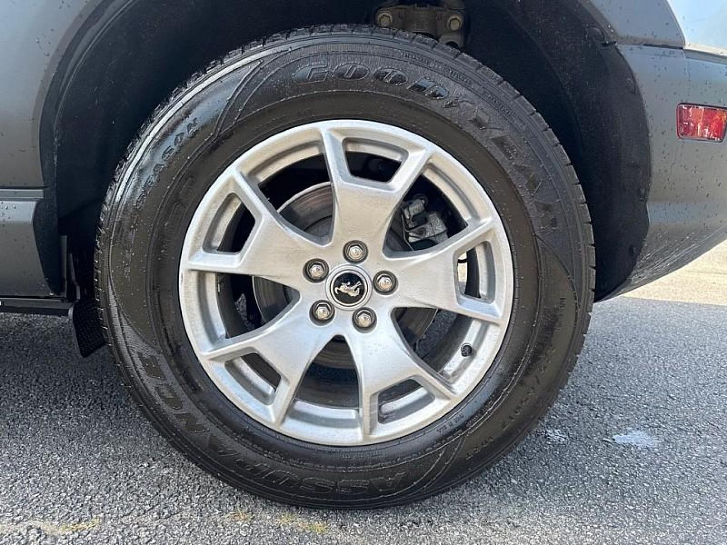 2021 SILVER /BLACK Ford Bronco Sport Base (3FMCR9A69MR) with an 1.5L L3 engine, 8A transmission, located at 3304 Woodville Road, Northwood, OH, 43619, (419) 210-8019, 41.612694, -83.480743 - Your #1 Destination for Auto Loans and mdash;No Matter Your Credit!At our dealership, we believe everyone deserves the opportunity to drive their dream car and mdash;whether you have good credit, bad credit, or no credit at all. With a wide selection of hundreds of cars, trucks, and SUVs, you'll fin - Photo#18