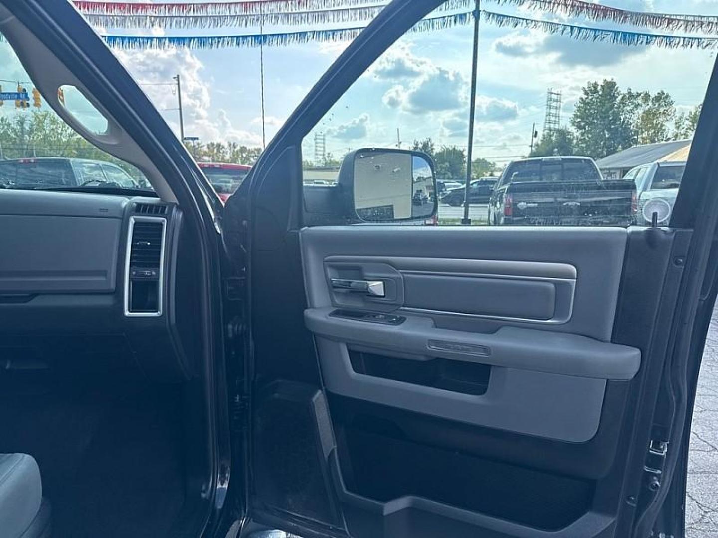 2014 BLACK /BLACK/GRAY RAM 1500 SLT Quad Cab 4WD (1C6RR7GT3ES) with an 5.7L V8 OHV 16V engine, 6-Speed Automatic transmission, located at 3304 Woodville Road, Northwood, OH, 43619, (419) 210-8019, 41.612694, -83.480743 - Photo#15