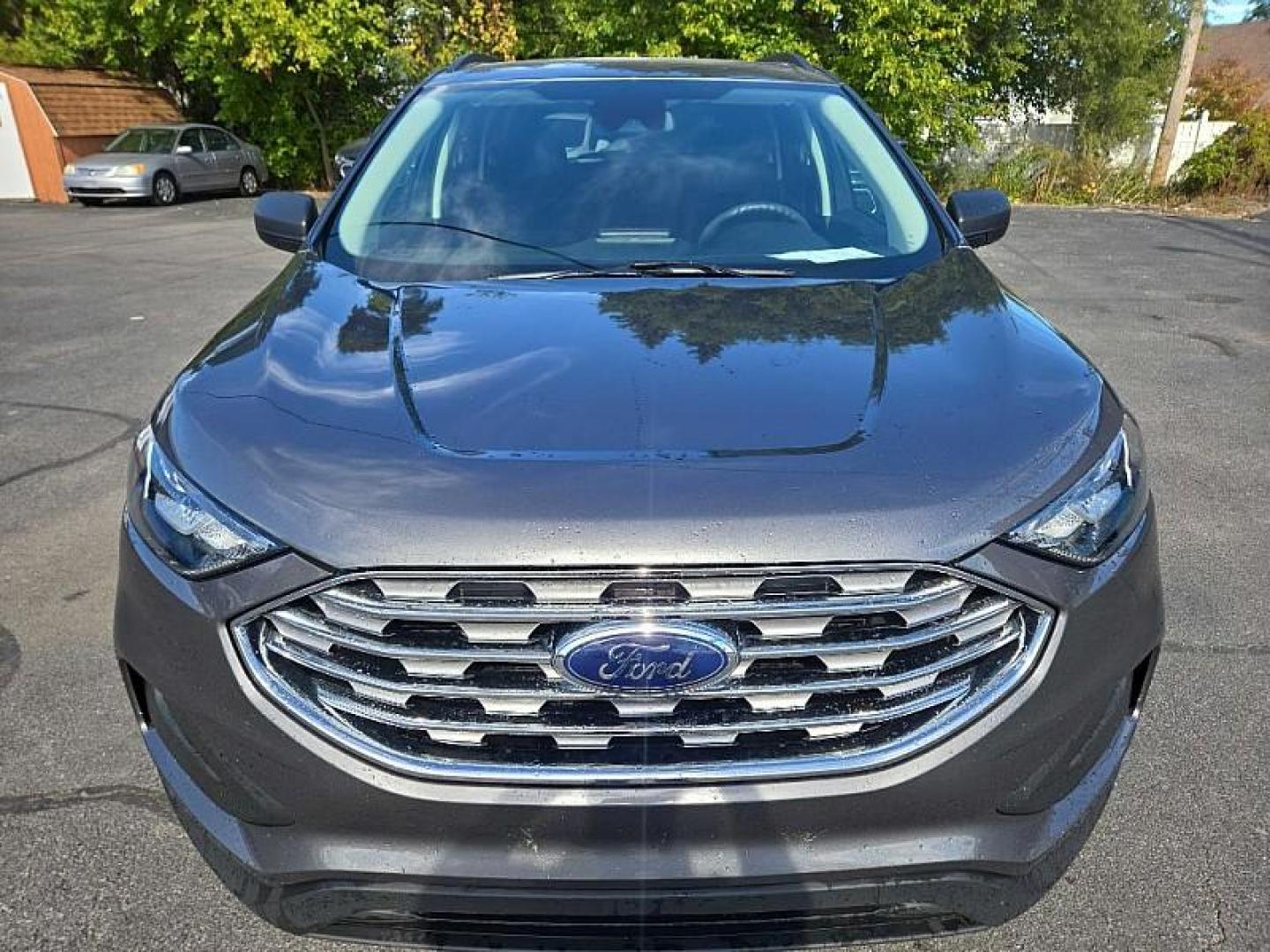 2021 GRAY /BLACK Ford Edge SE AWD (2FMPK4G96MB) with an 2.0L L4 DOHC 16V engine, 6A transmission, located at 3304 Woodville Road, Northwood, OH, 43619, (419) 210-8019, 41.612694, -83.480743 - Your #1 Destination for Auto Loans and mdash;No Matter Your Credit!At our dealership, we believe everyone deserves the opportunity to drive their dream car and mdash;whether you have good credit, bad credit, or no credit at all. With a wide selection of hundreds of cars, trucks, and SUVs, you'll fin - Photo#7